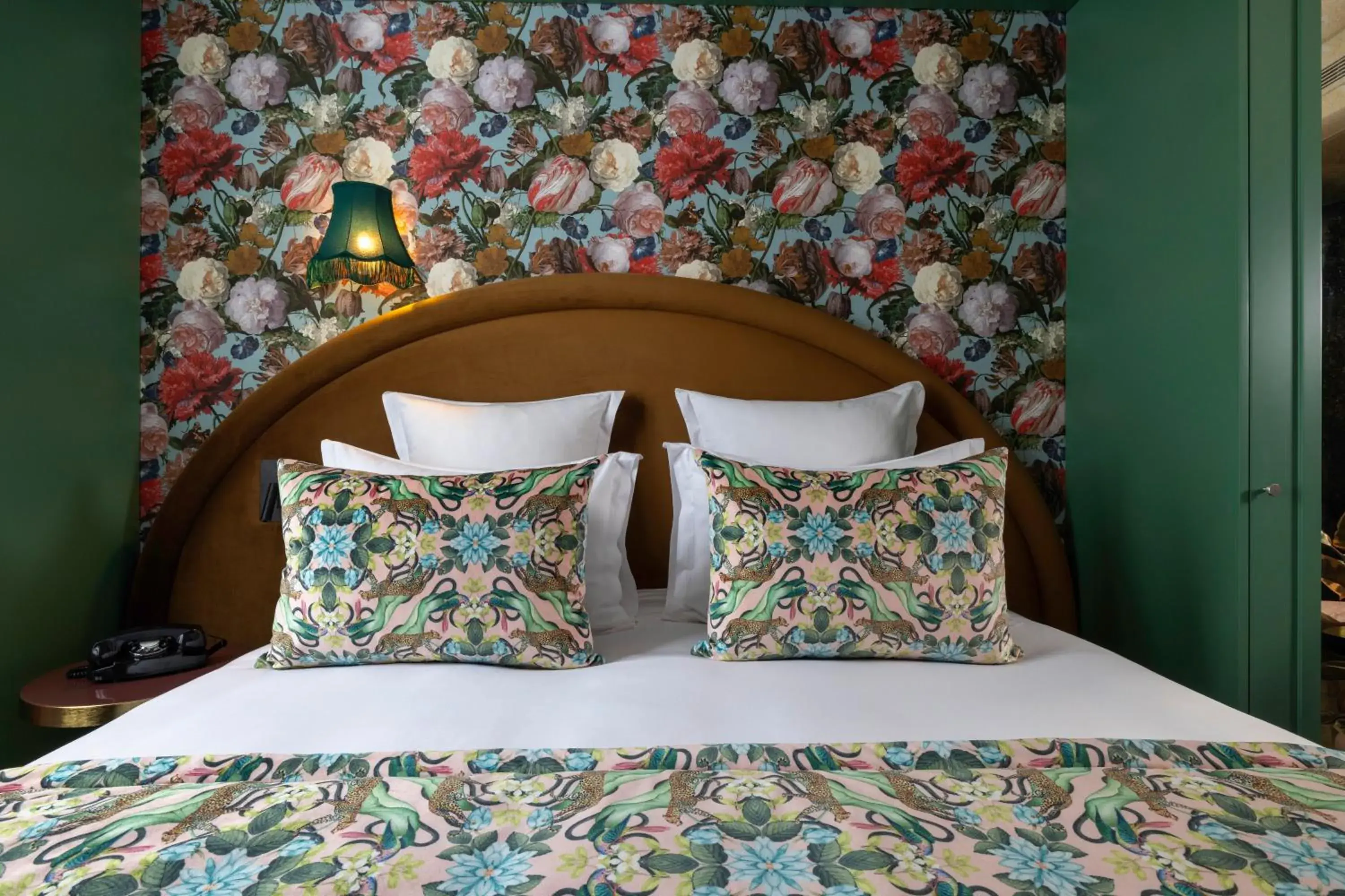 Bed in Hôtel Ginette à la Folie & Spa Bed in Hôtel Ginette à la Folie & Spa