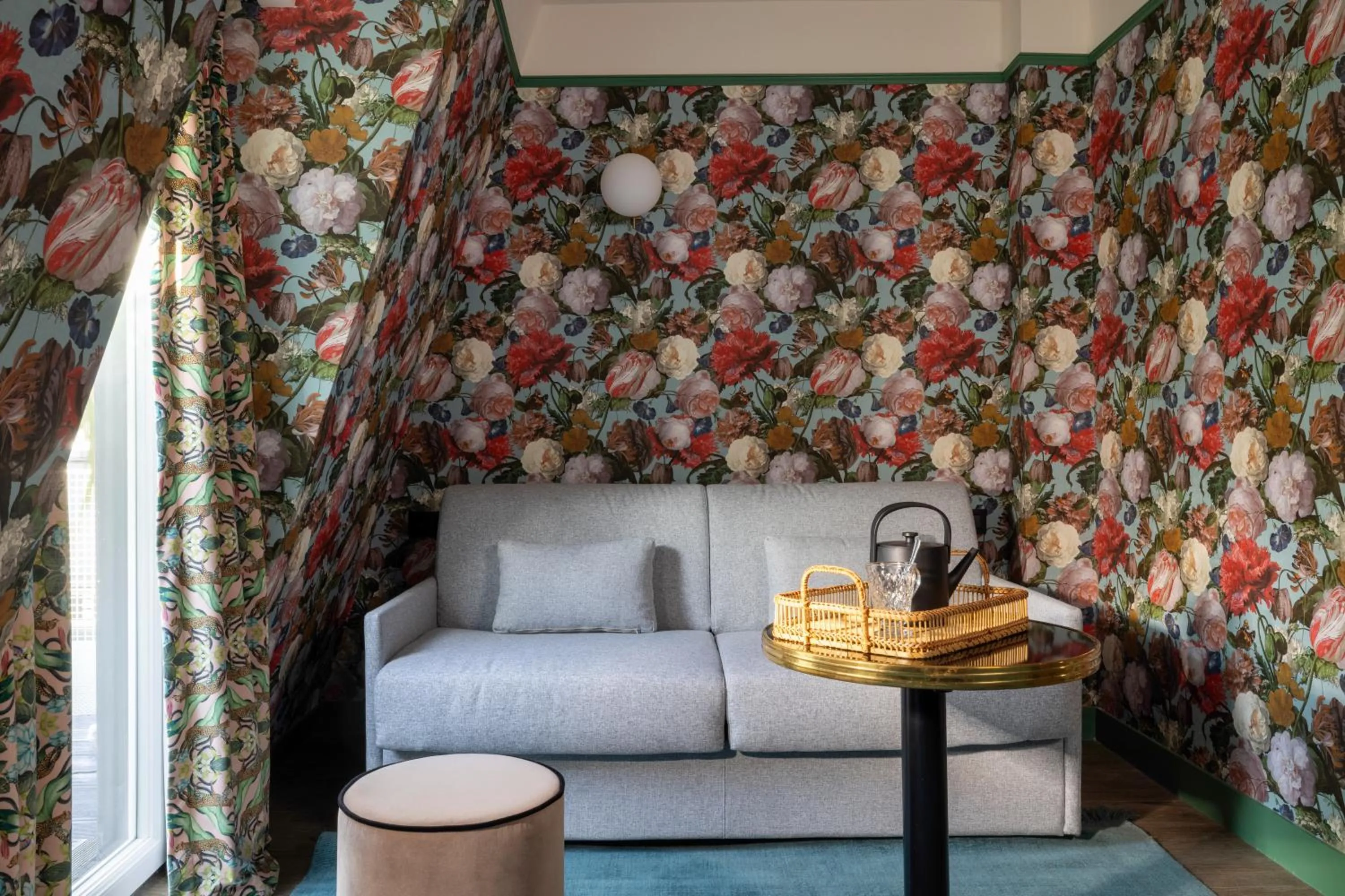 Living room in Hôtel Ginette à la Folie & Spa