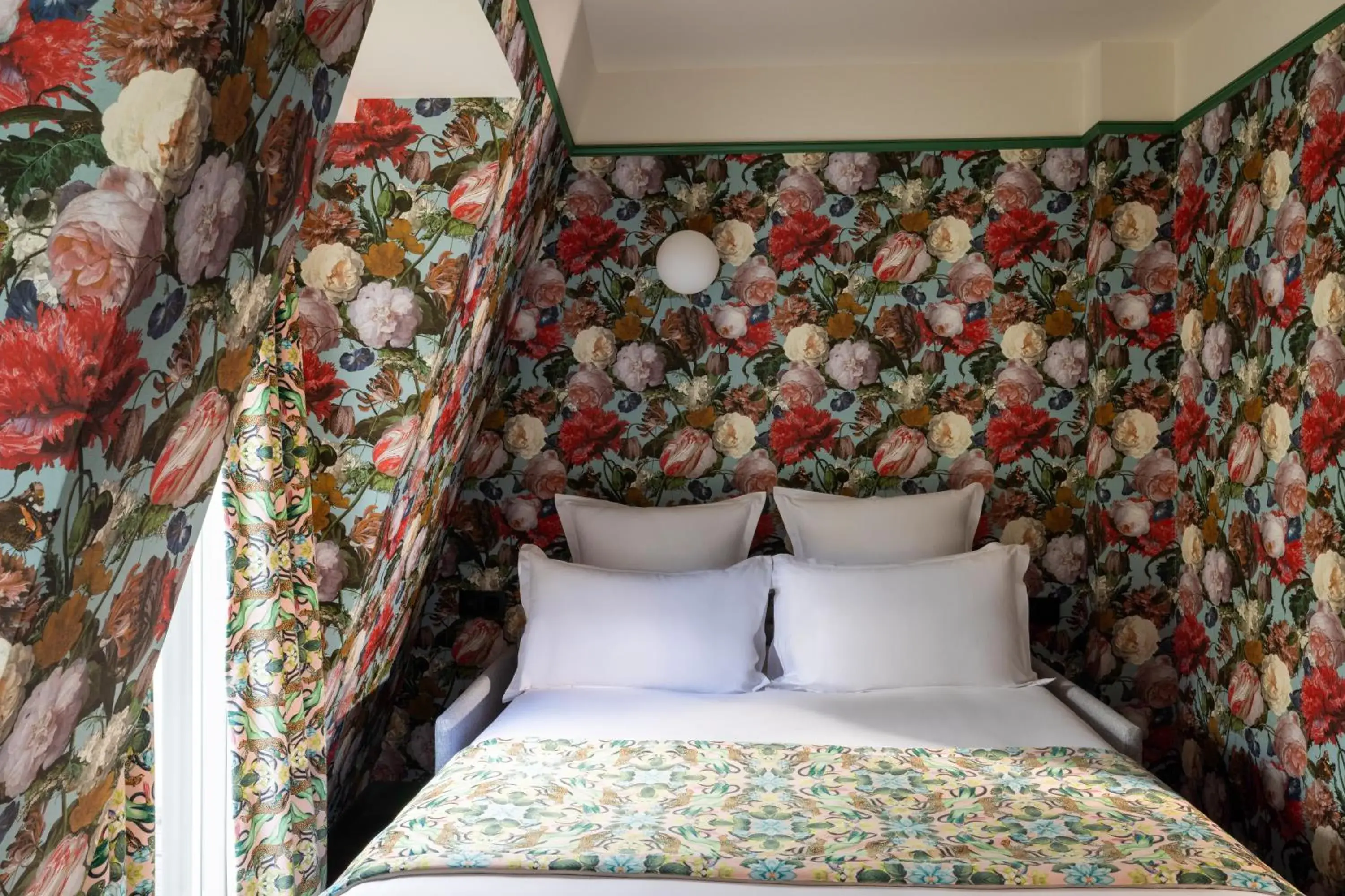 Suite with Terrace with SPA access in Hôtel Ginette à la Folie & Spa Suite with Terrace with SPA access in Hôtel Ginette à la Folie & Spa