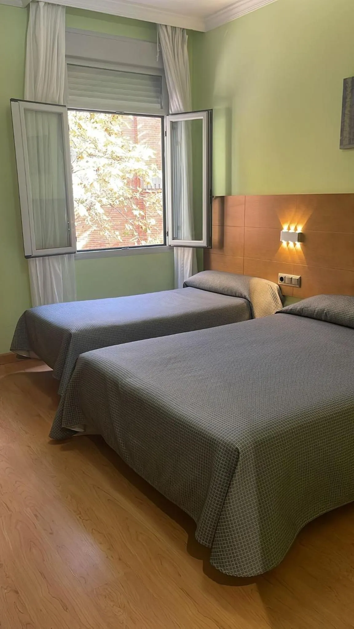 City view, Bed in Hotel 4C Puerta Europa