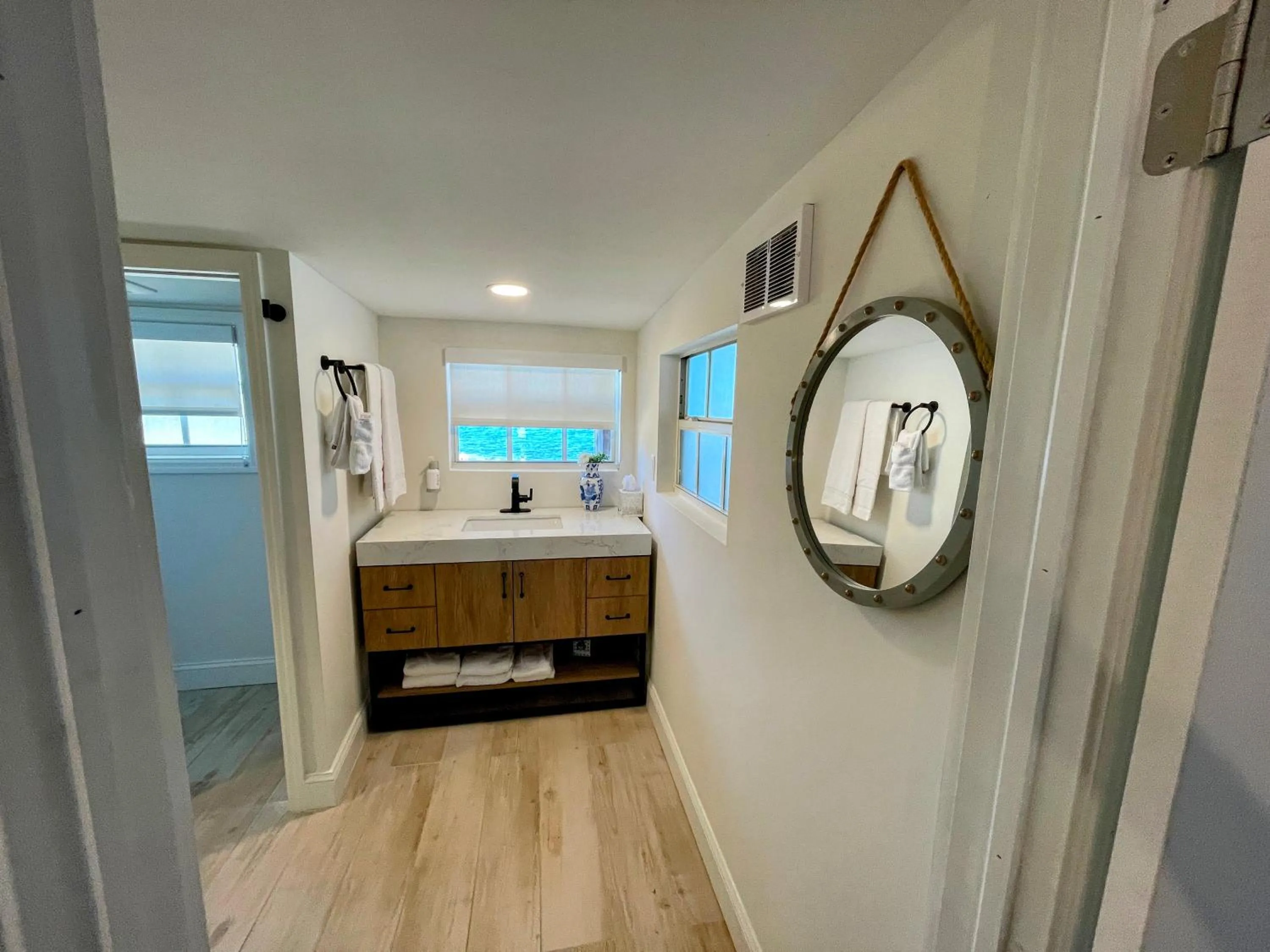 Bathroom, Bed in Kings Kamp