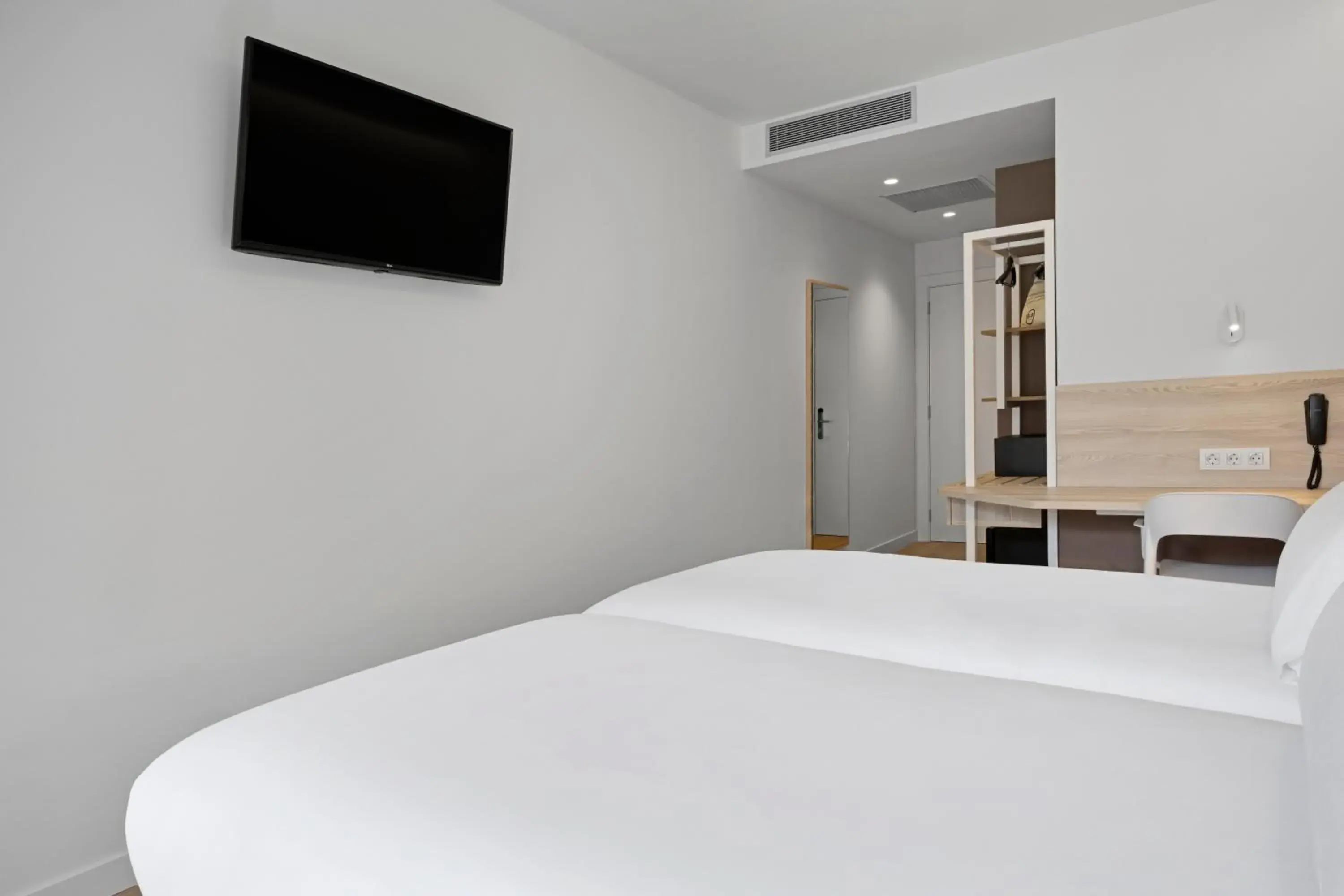 Twin Room in B&B HOTEL Castro Urdiales Twin Room in B&B HOTEL Castro Urdiales