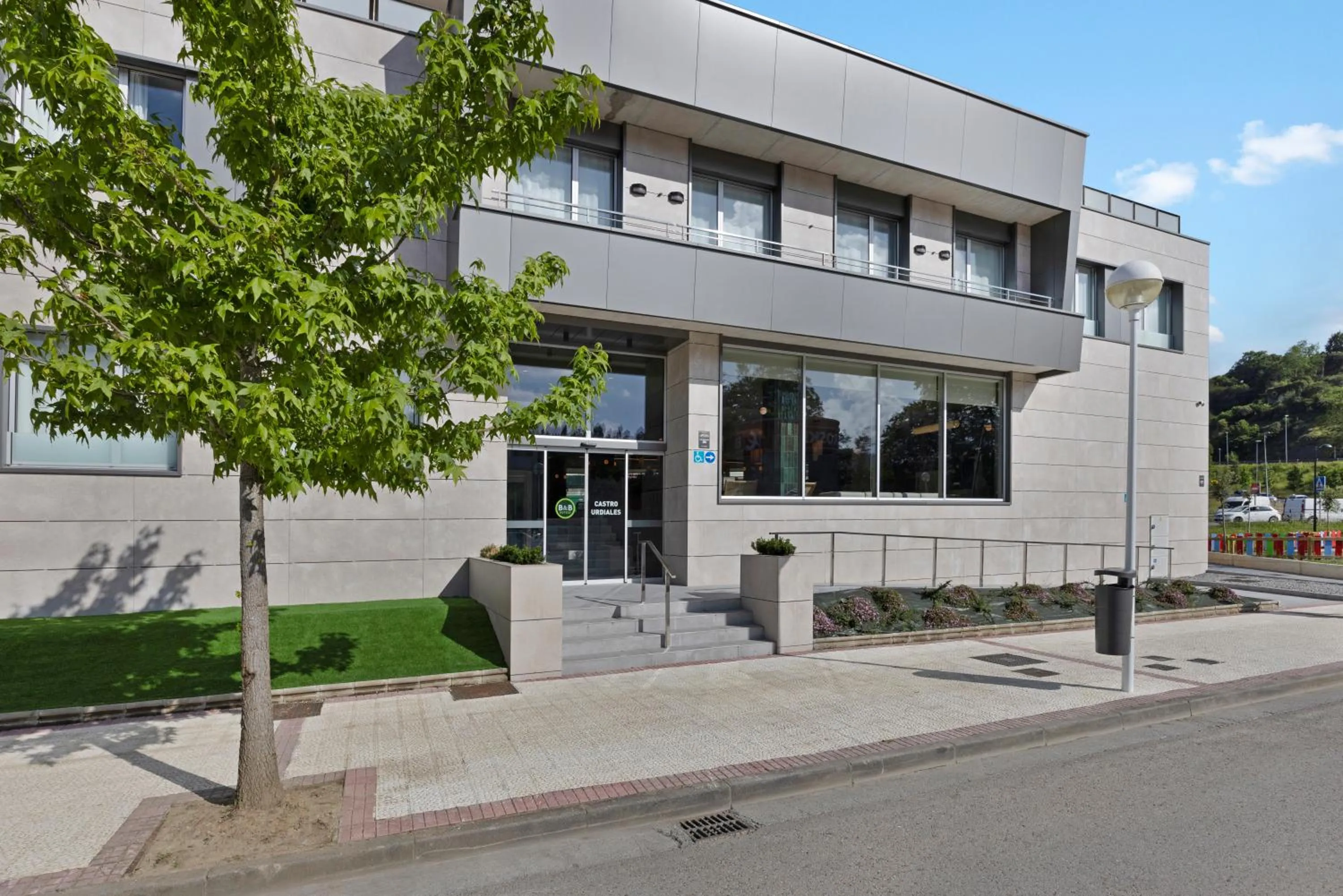 Facade/entrance in B&B HOTEL Castro Urdiales