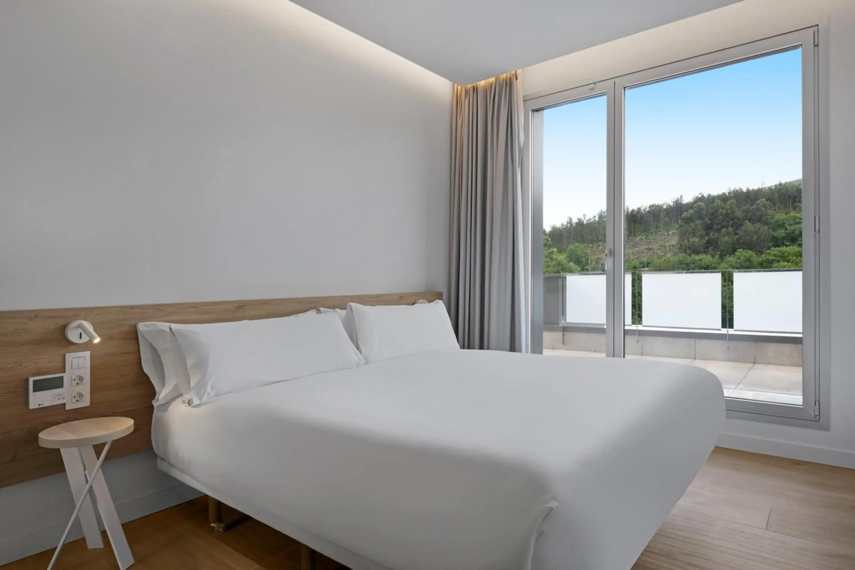 Double Room with Terrace in B&B HOTEL Castro Urdiales Double Room with Terrace in B&B HOTEL Castro Urdiales