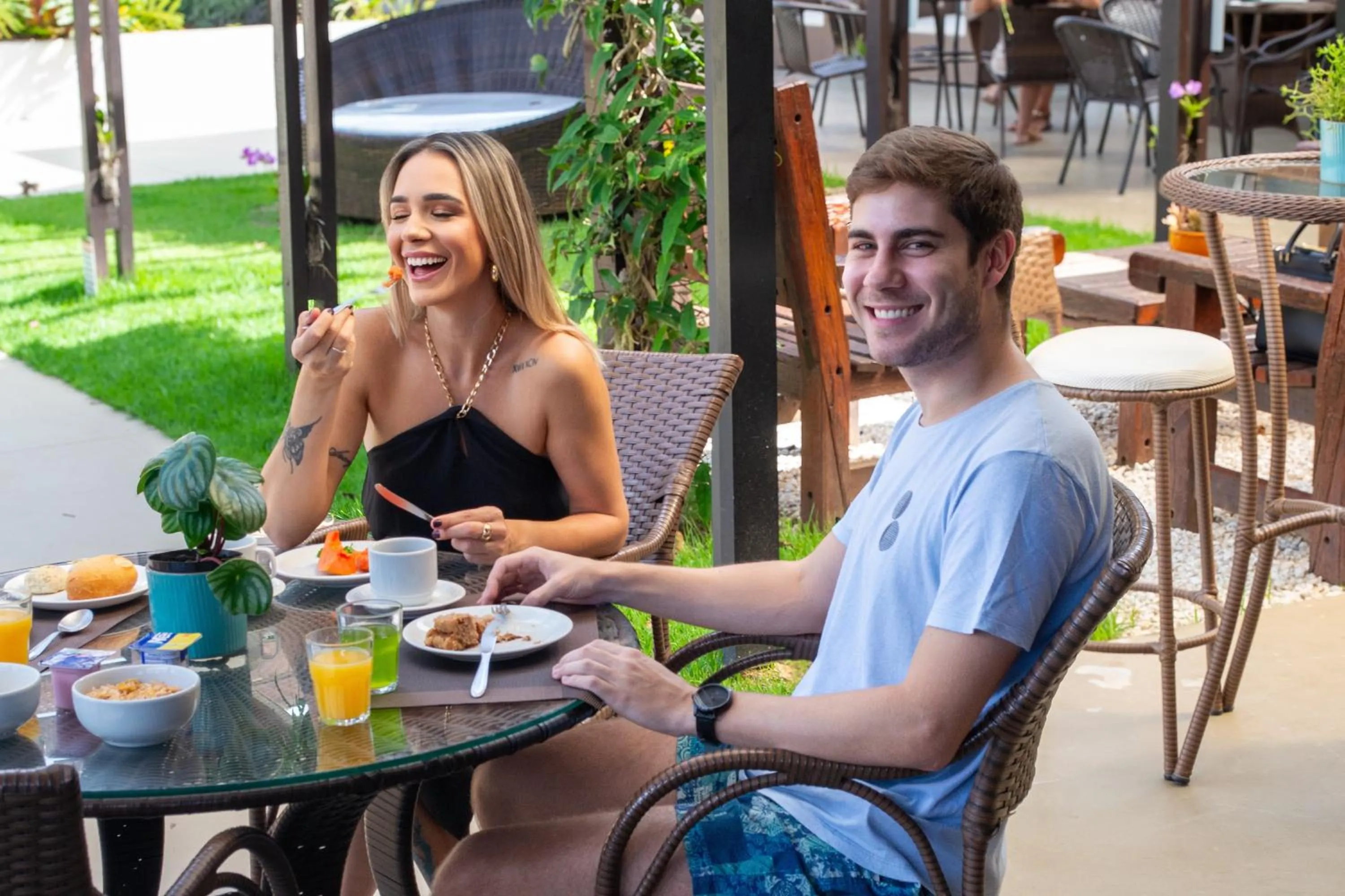 Food and drinks in Vale das Orquídeas Pousada