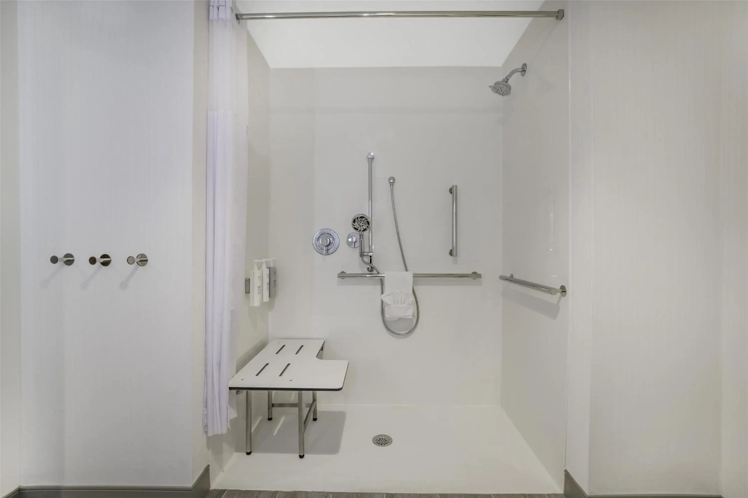 Bathroom in Hampton Inn Aurora Medical Center Denver Bathroom in Hampton Inn Aurora Medical Center Denver