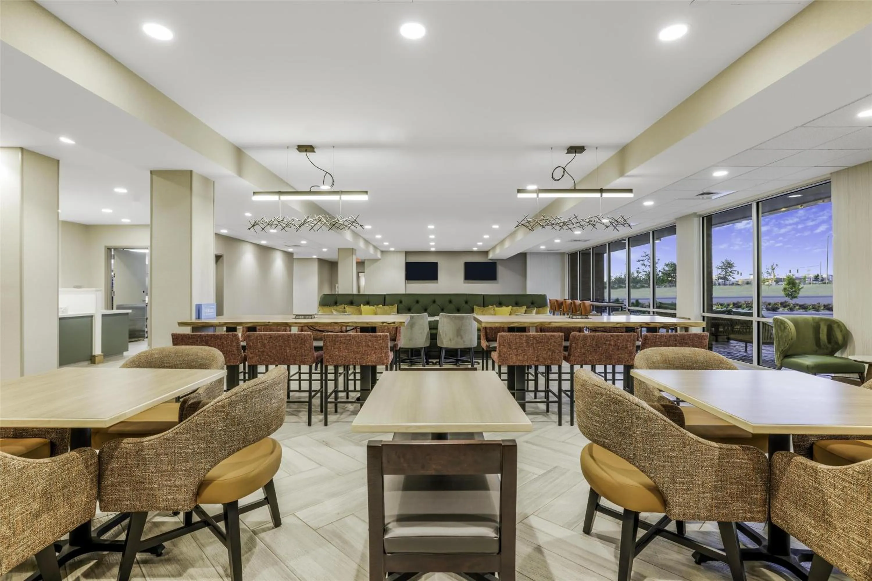 Breakfast in Hampton Inn Aurora Medical Center Denver