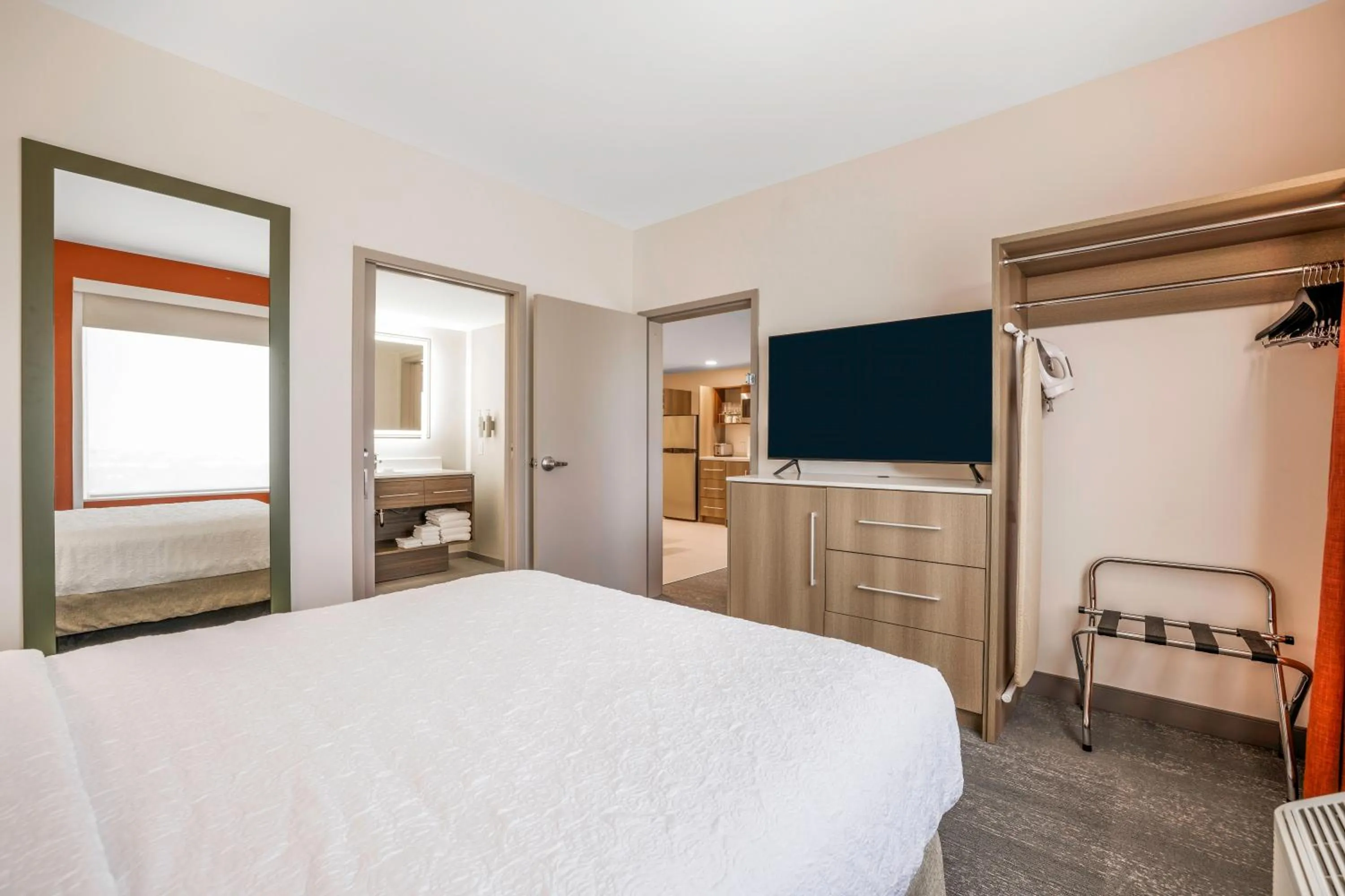 Bed in Home2 Suites By Hilton Aurora Medical Center Denver