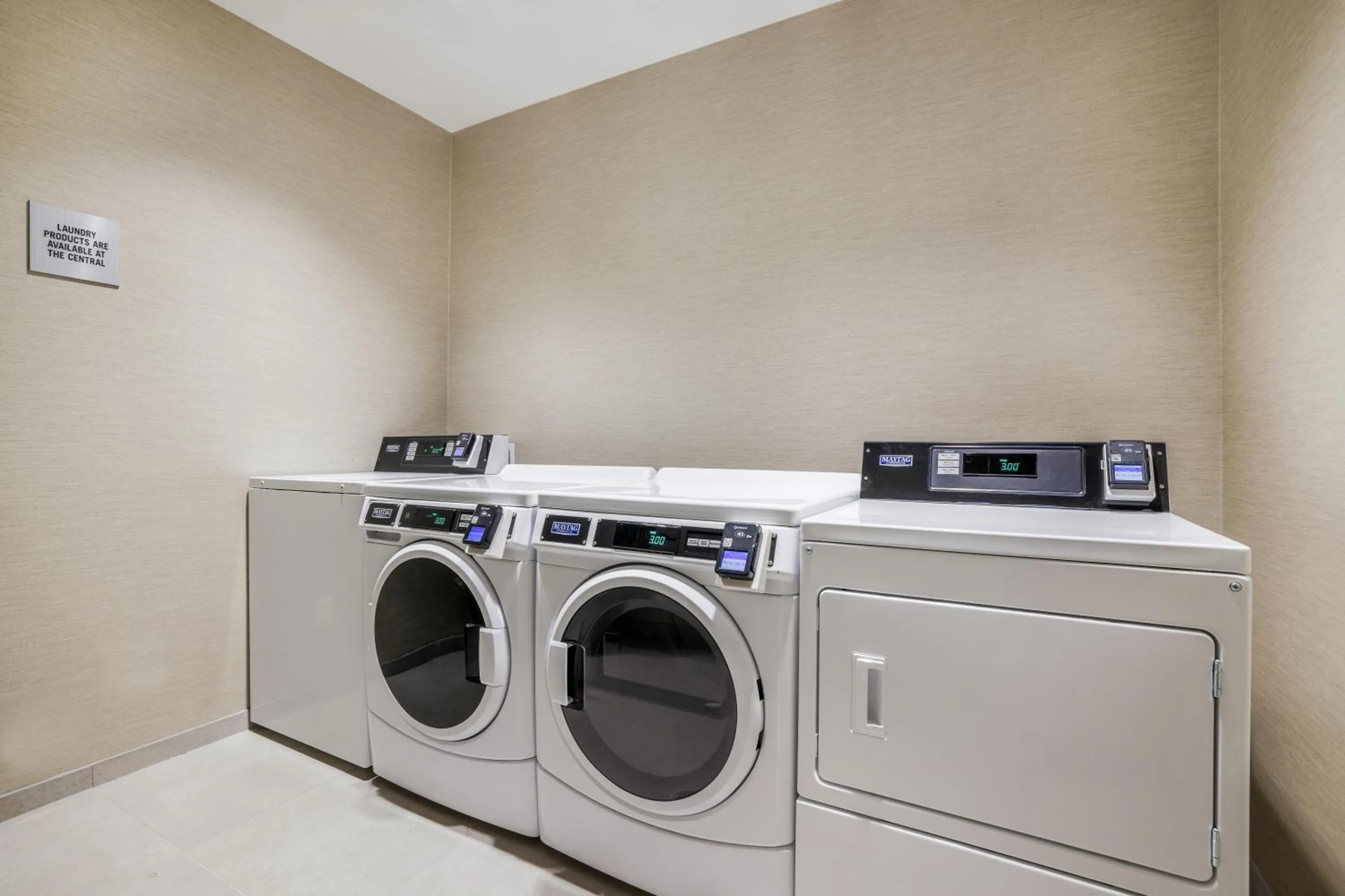 laundry in Home2 Suites By Hilton Aurora Medical Center Denver