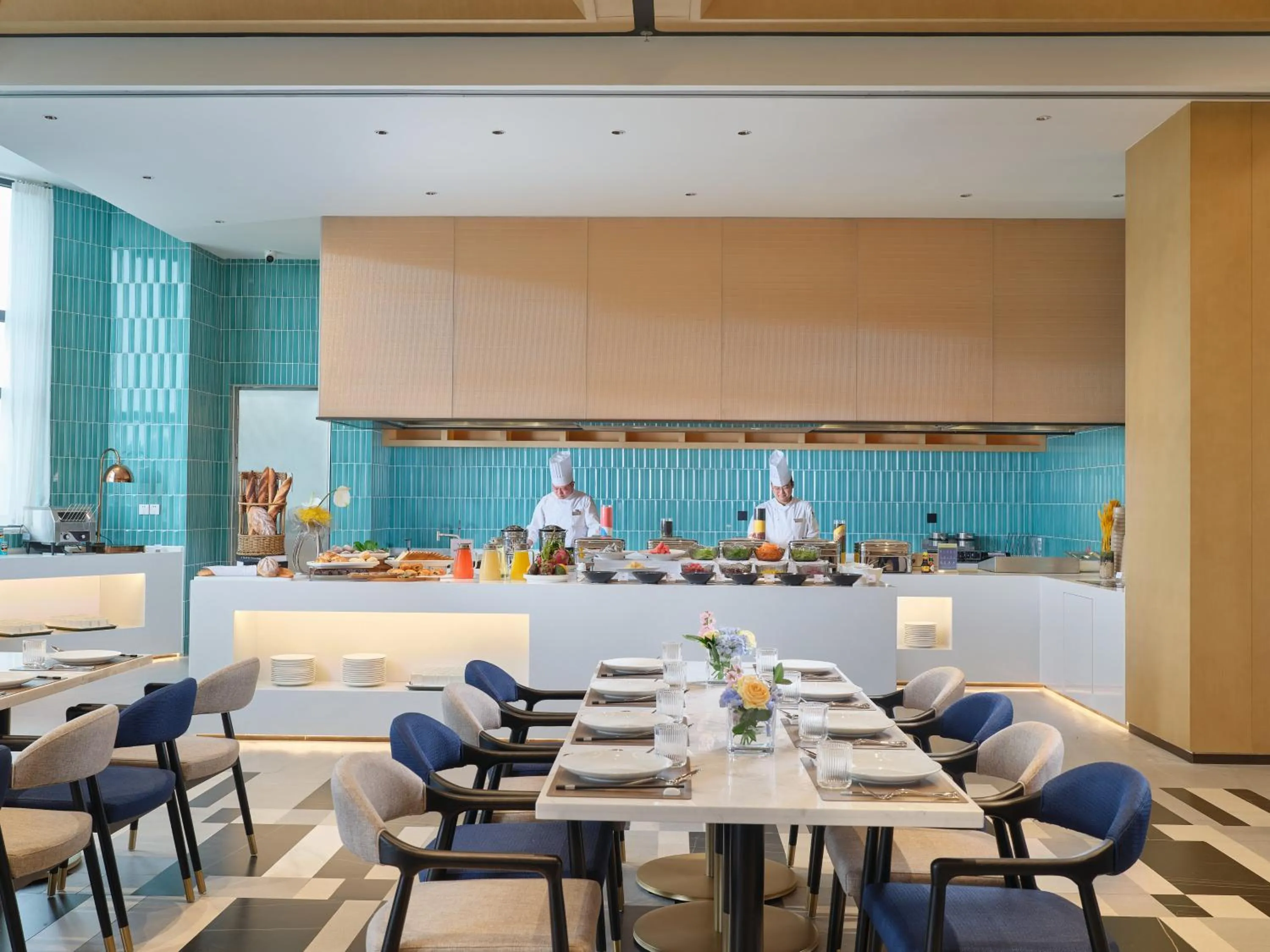 Restaurant/places to eat in Hilton Garden Inn Huludao Longxing Road