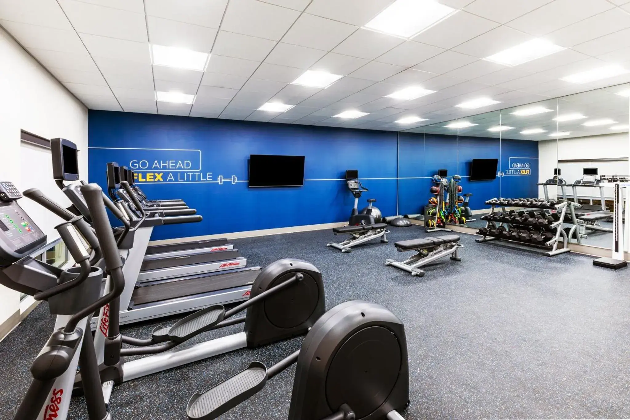 Fitness centre/facilities in Holiday Inn Express & Suites Senatobia I-55 by IHG Fitness centre/facilities in Holiday Inn Express & Suites Senatobia I-55 by IHG
