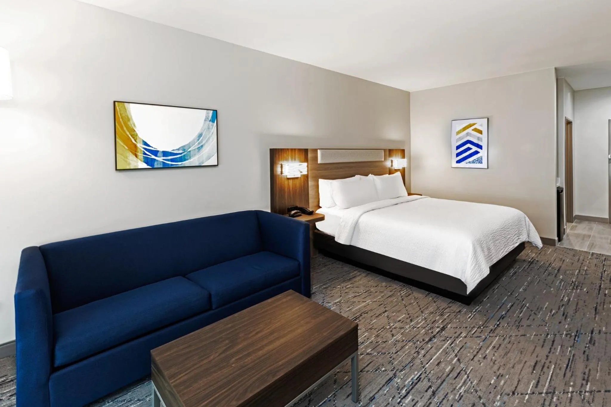 Photo of the whole room, Bed in Holiday Inn Express & Suites Senatobia I-55 by IHG