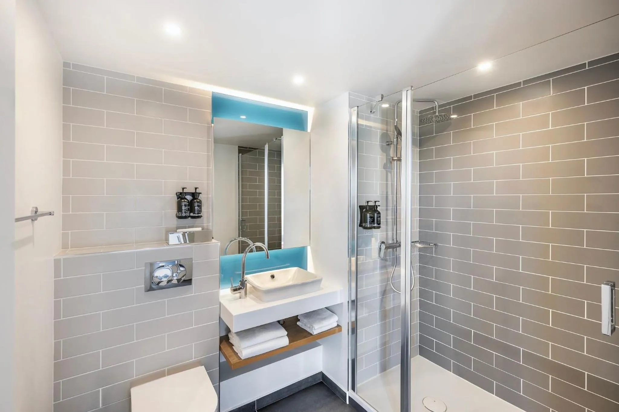 Photo of the whole room in Holiday Inn Express Paris - Poissy by IHG