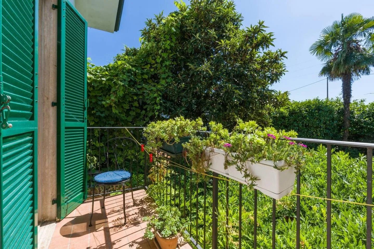 View (from property/room) in Au Jardin fleuri