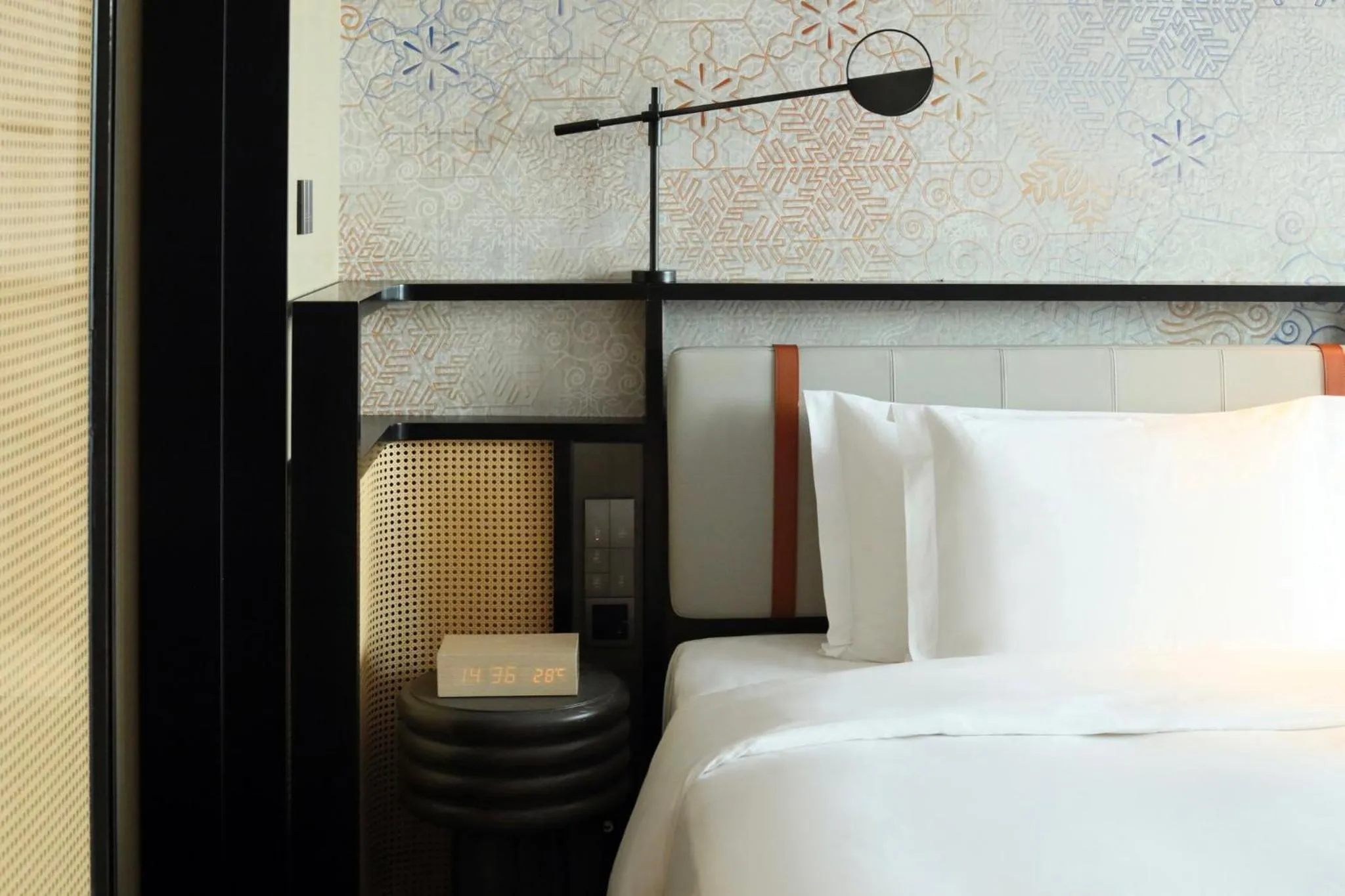 Photo of the whole room, Bed in Hotel Indigo Yantai Golden Coast by IHG