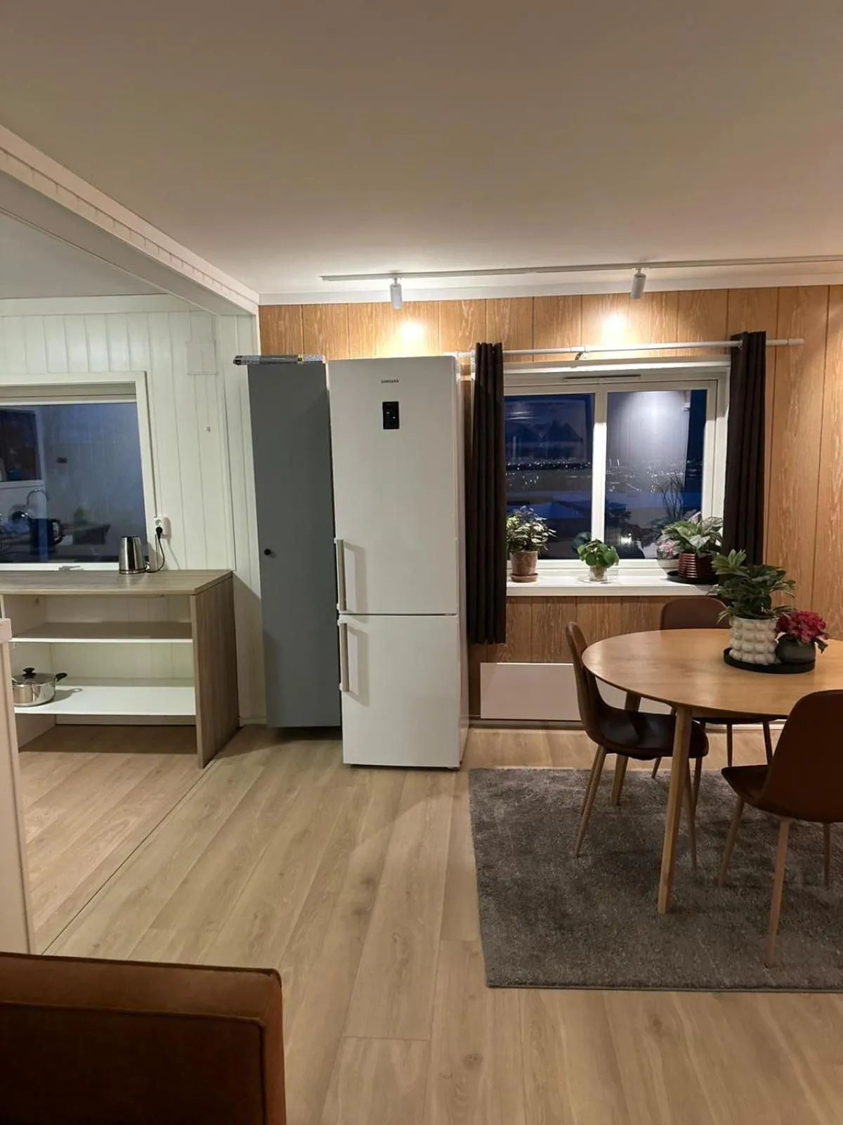 Dining area in LUN Home