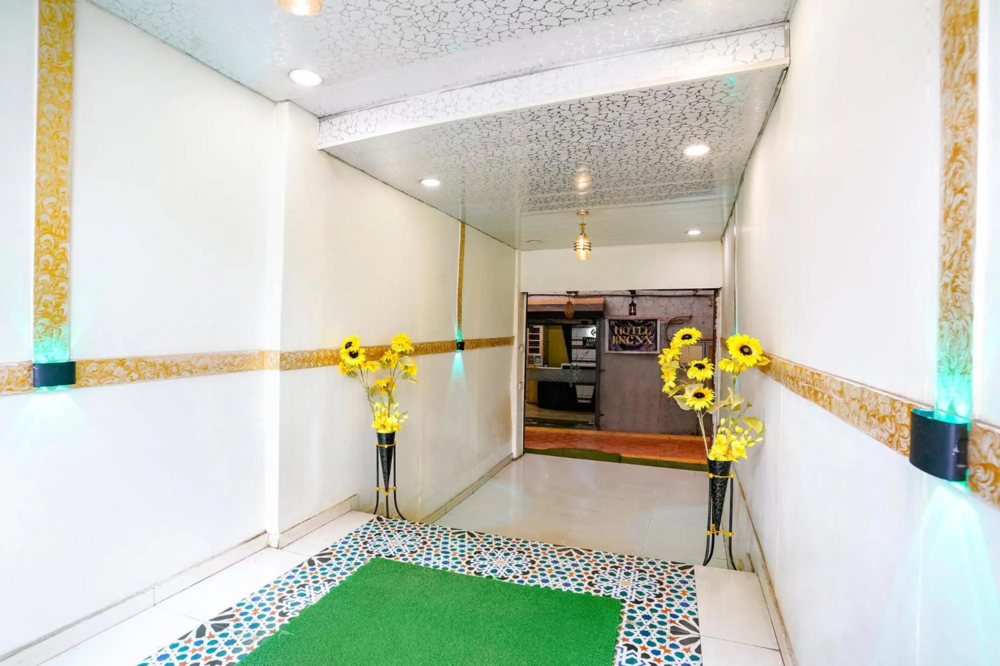 Facade/entrance in FabHotel BKC Anex