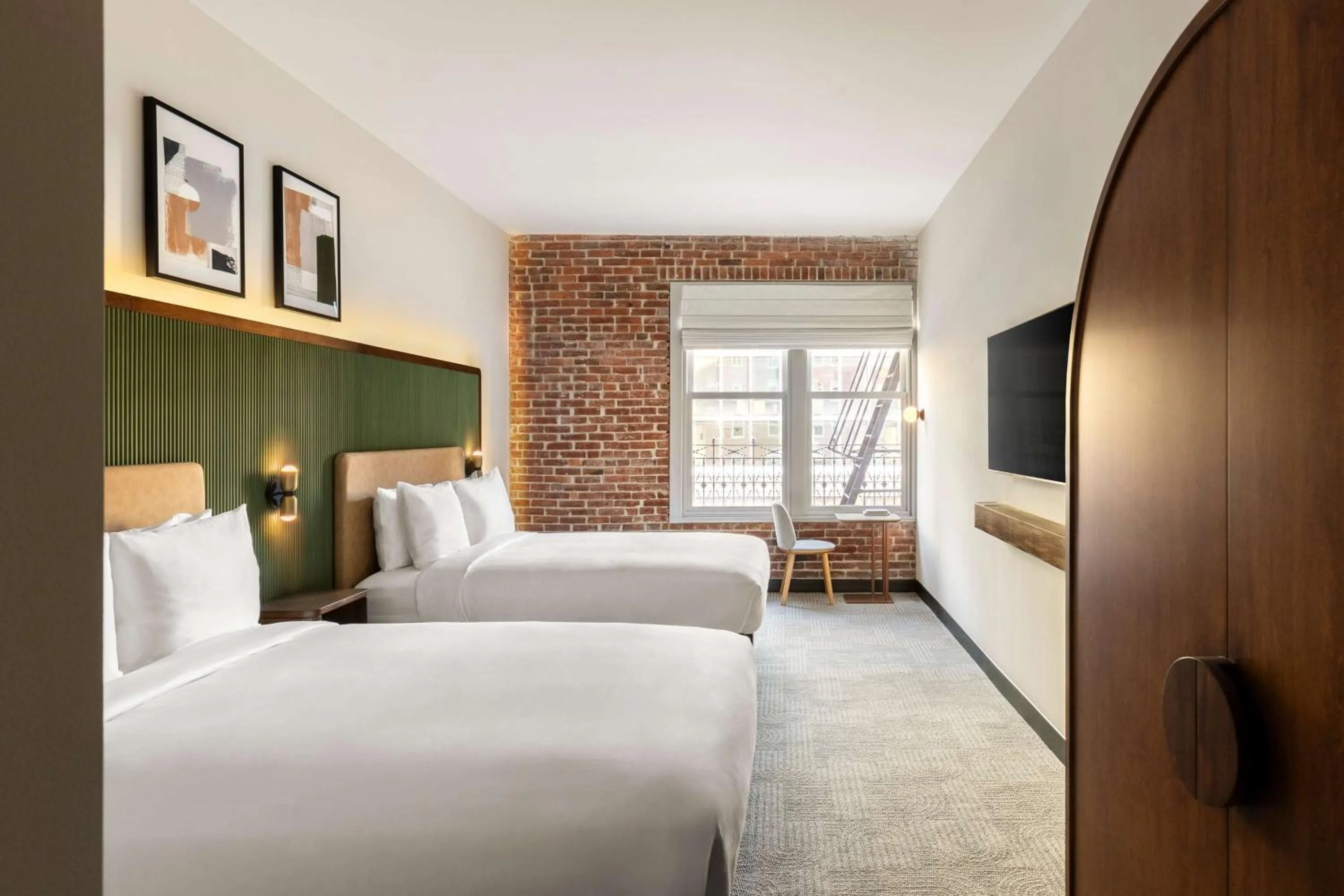 Bedroom, Bed in Arlo Washington DC