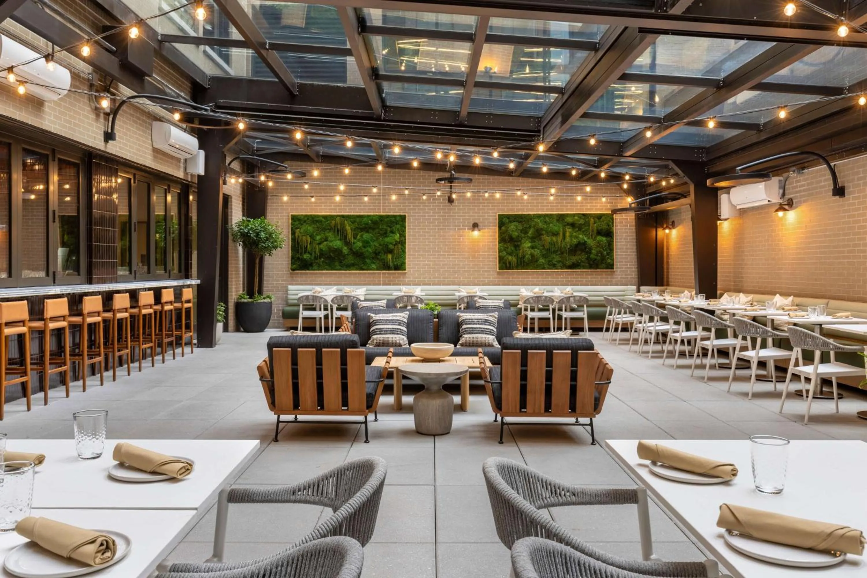 Restaurant/places to eat in Arlo Washington DC