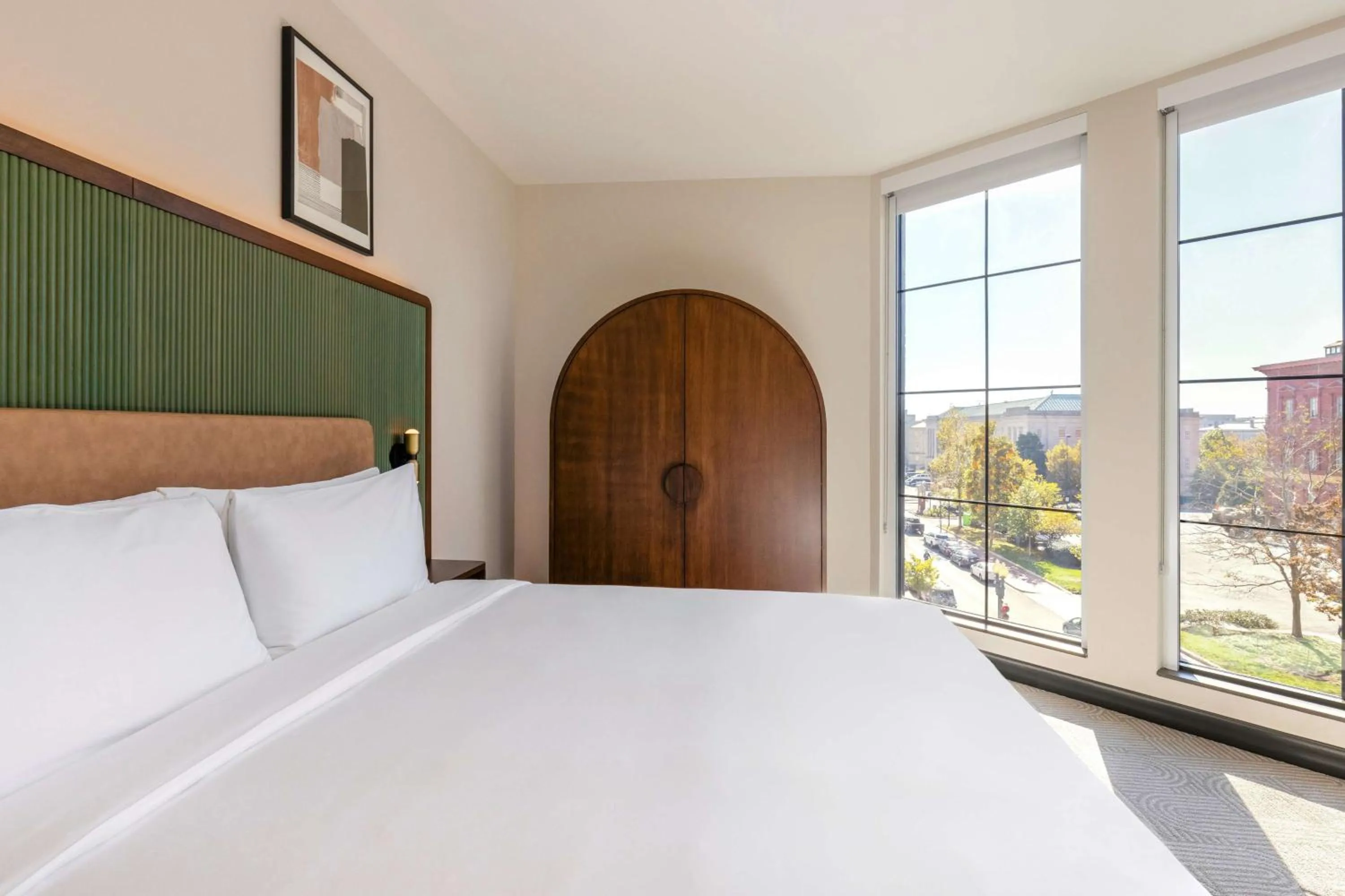 Bedroom, Bed in Arlo Washington DC