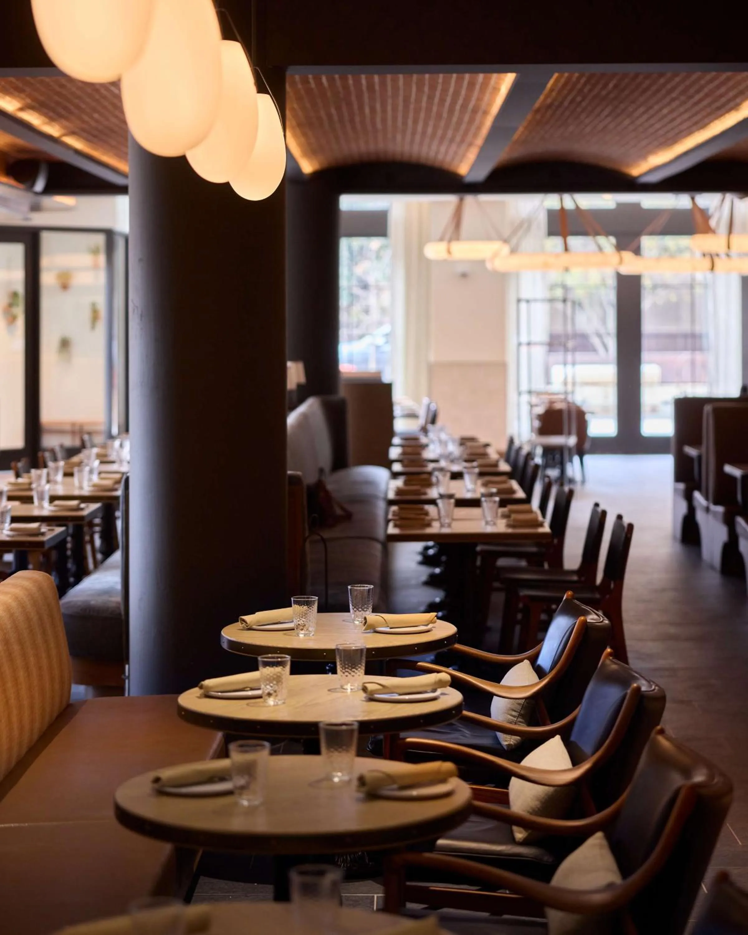 Restaurant/places to eat in Arlo Washington DC