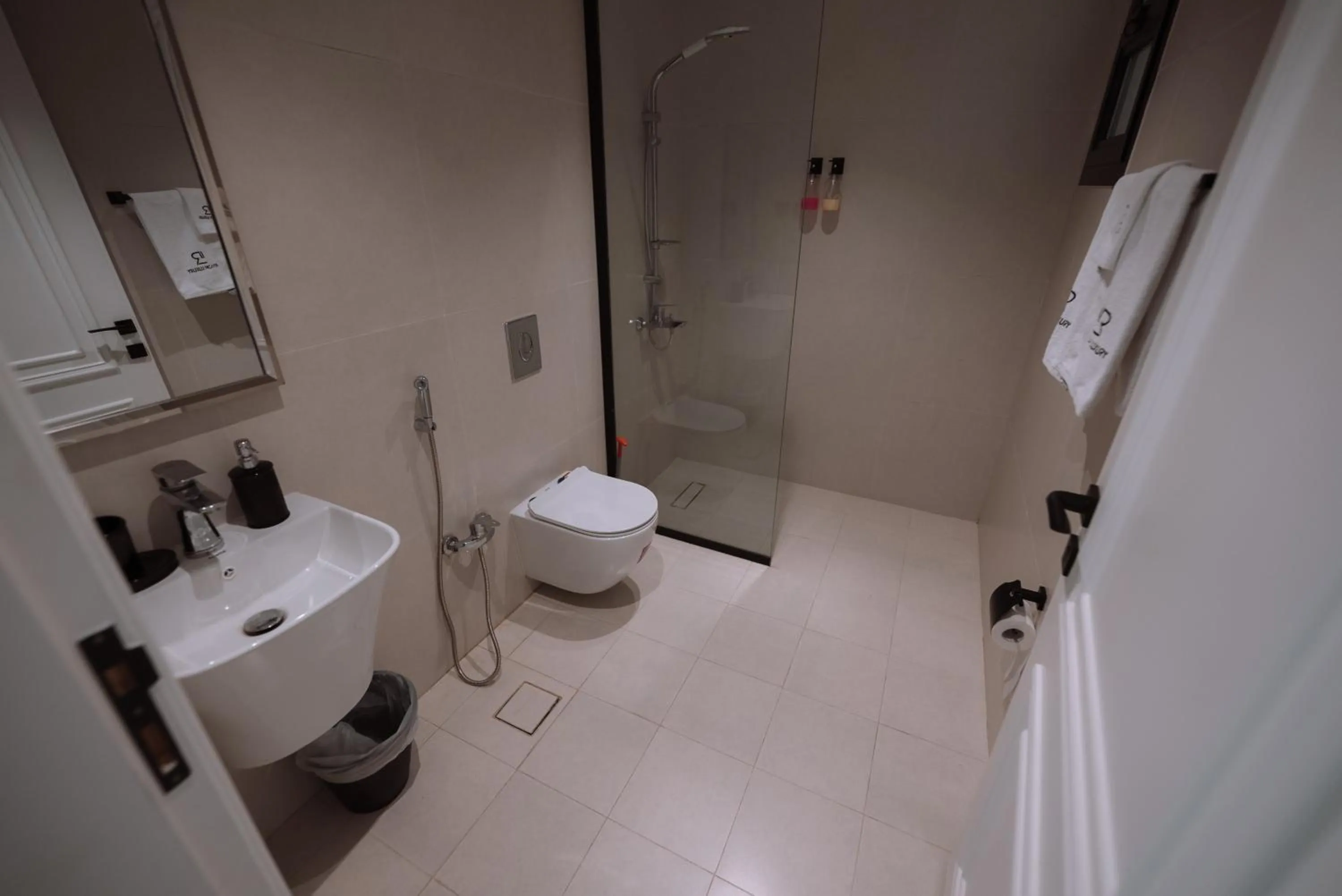 Shower in Riyadh Luxury Hotel