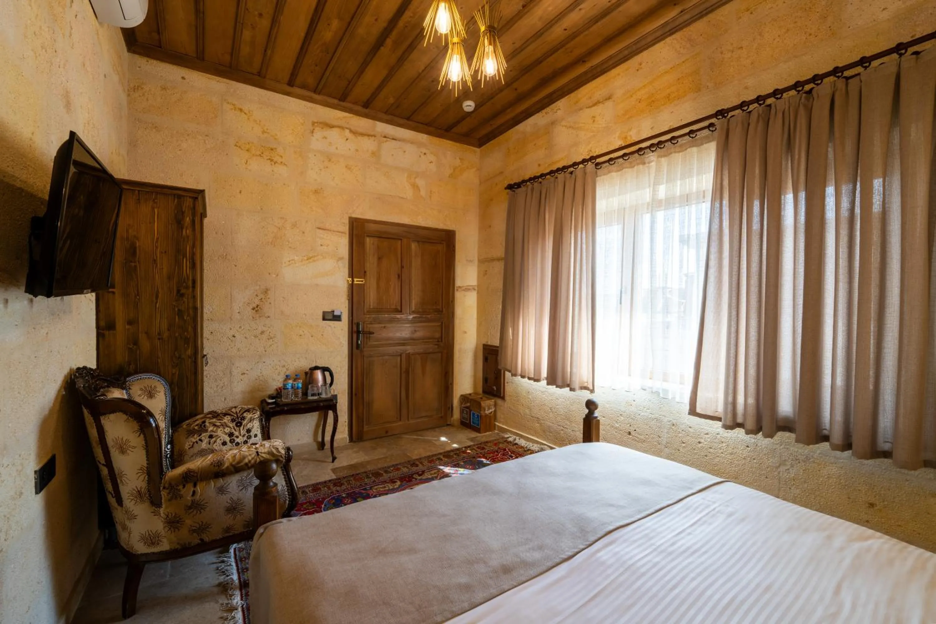 Bed in Library Cave House