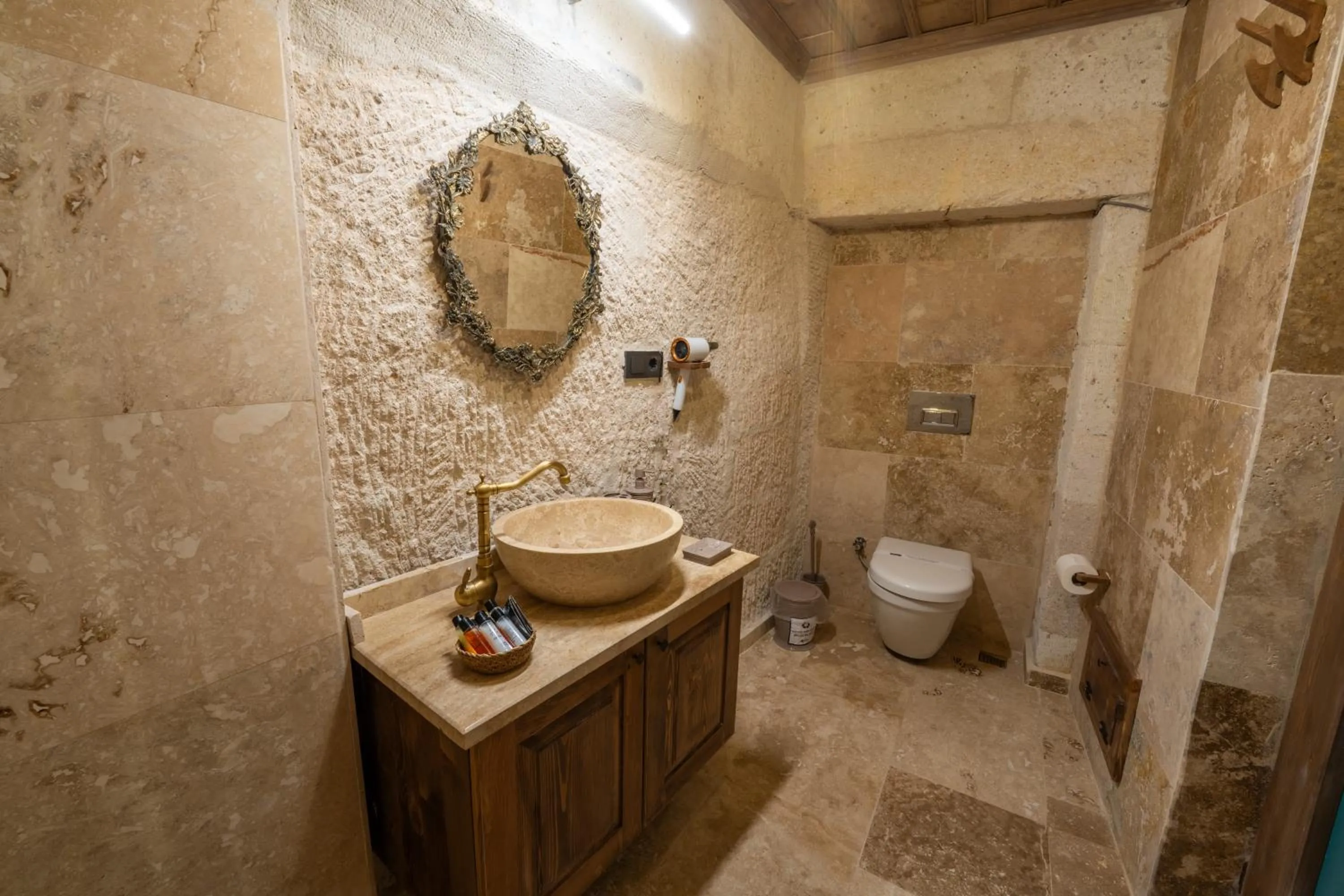 Shower in Library Cave House