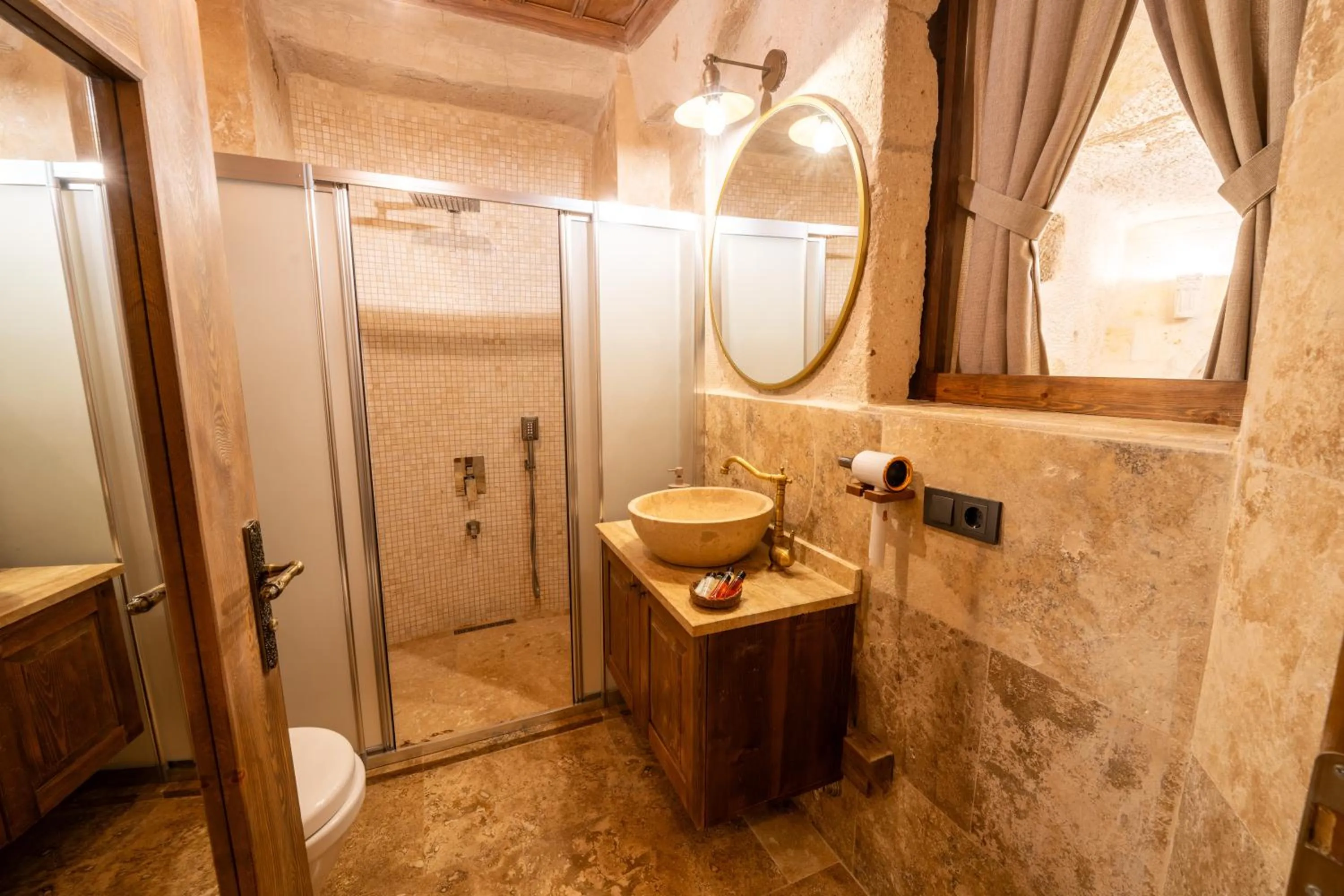 Shower in Library Cave House