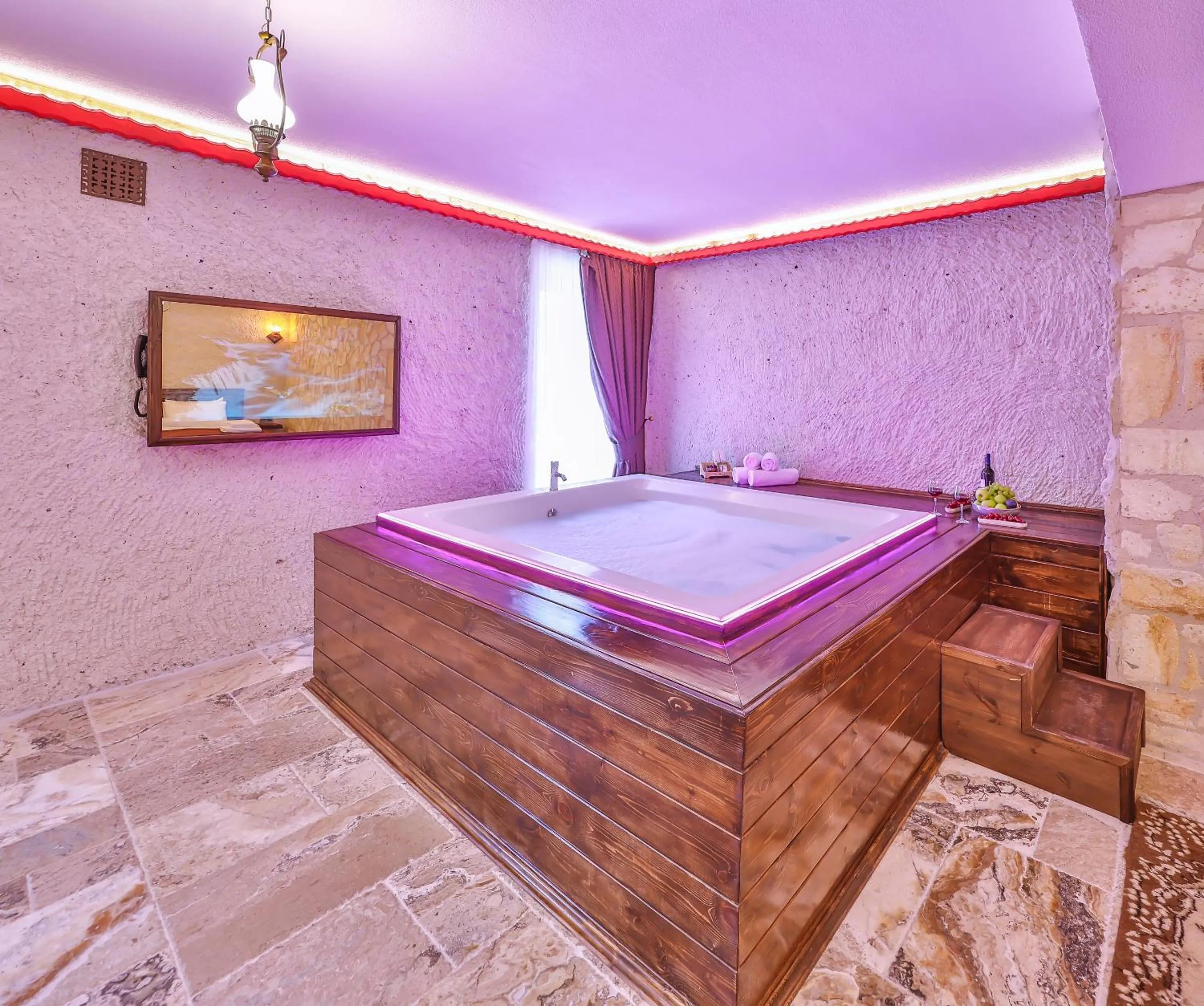 Bath in Noble Crown Stone House Cappadocia