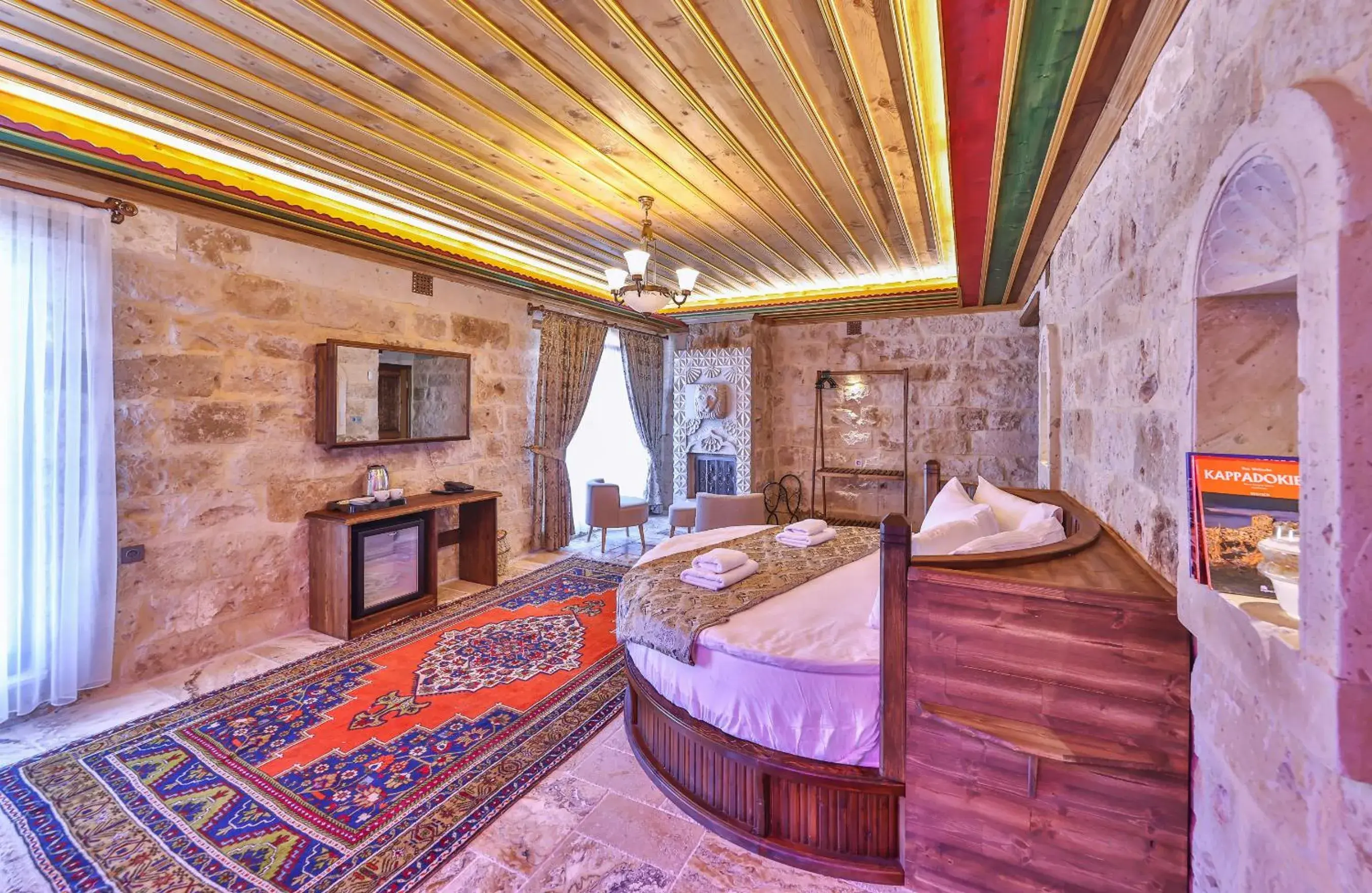 Queen Room with Spa Bath in Noble Crown Stone House Cappadocia Queen Room with Spa Bath in Noble Crown Stone House Cappadocia