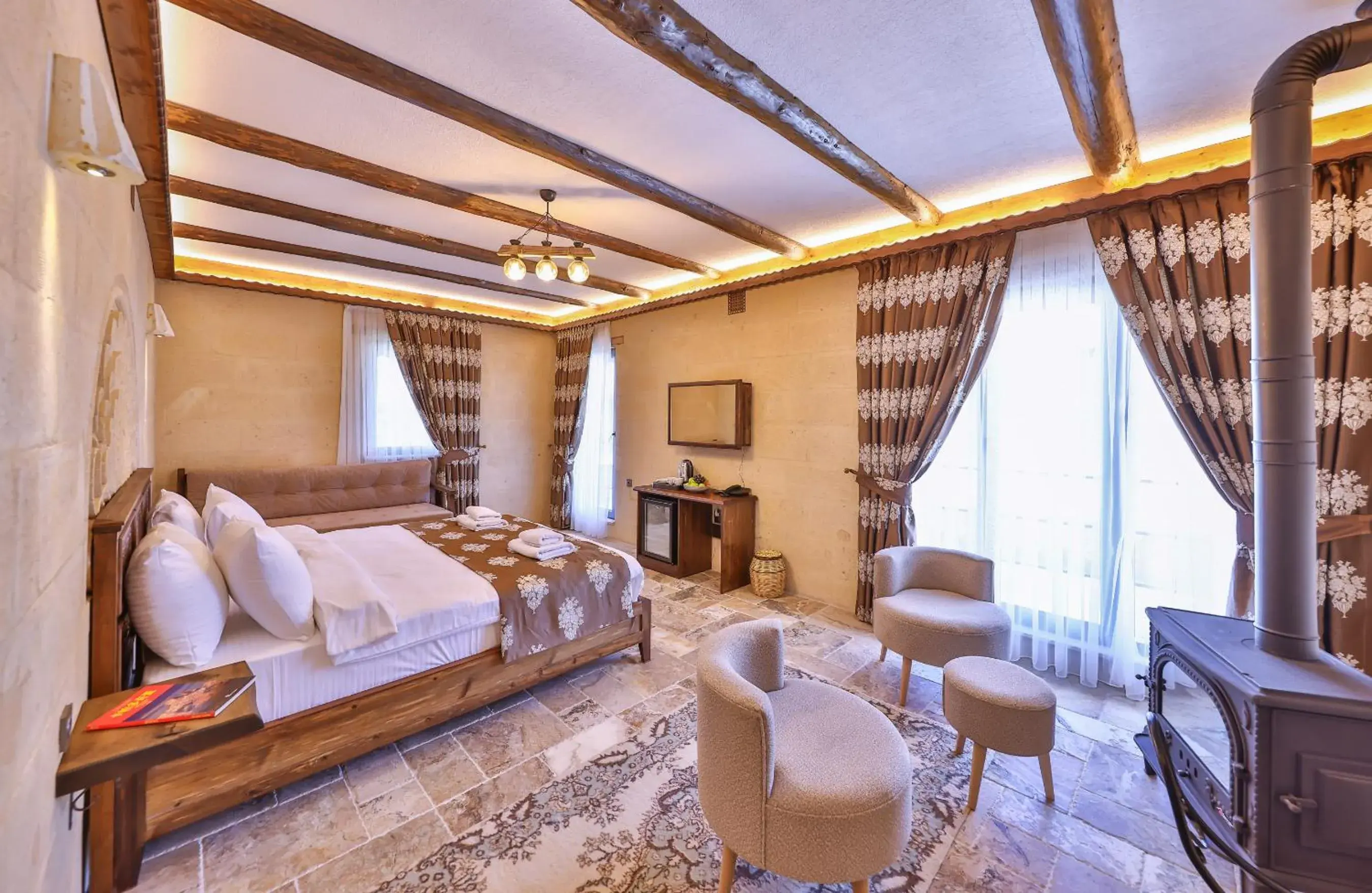 Deluxe Double Room in Noble Crown Stone House Cappadocia Deluxe Double Room in Noble Crown Stone House Cappadocia