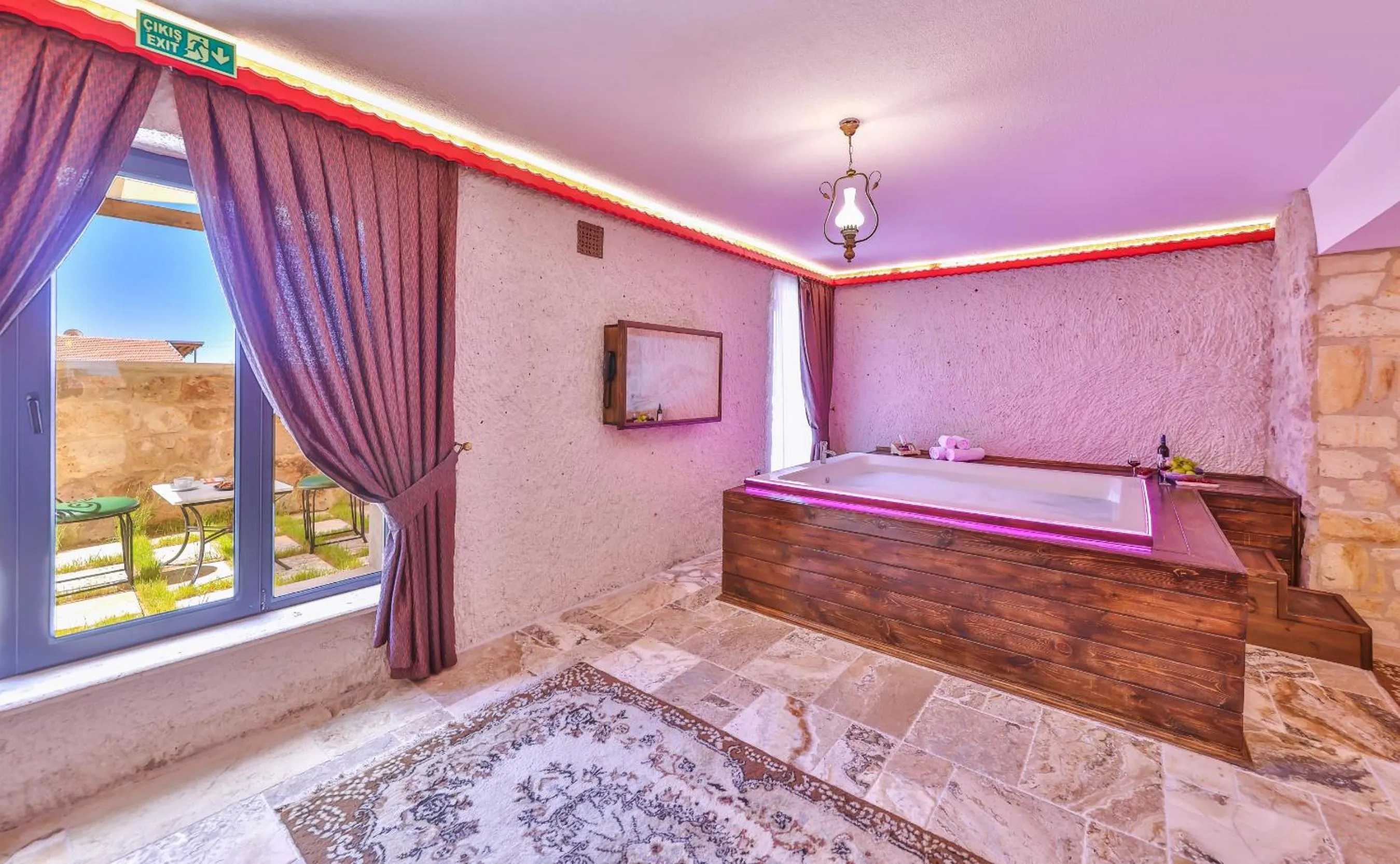 Bath, Bed in Noble Crown Stone House Cappadocia