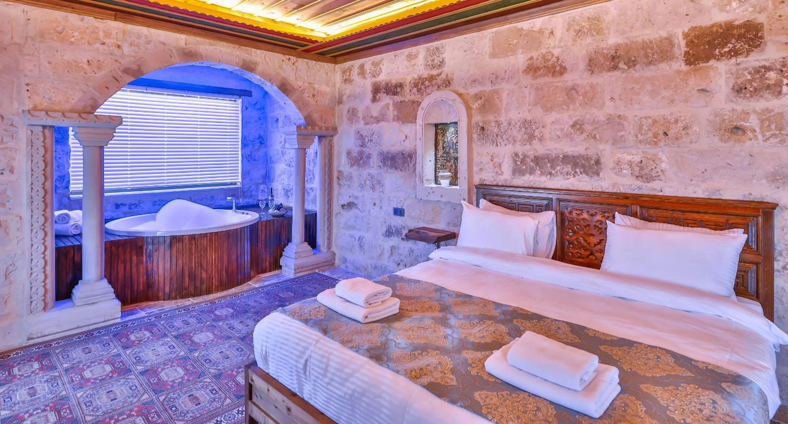 Bed in Noble Crown Stone House Cappadocia