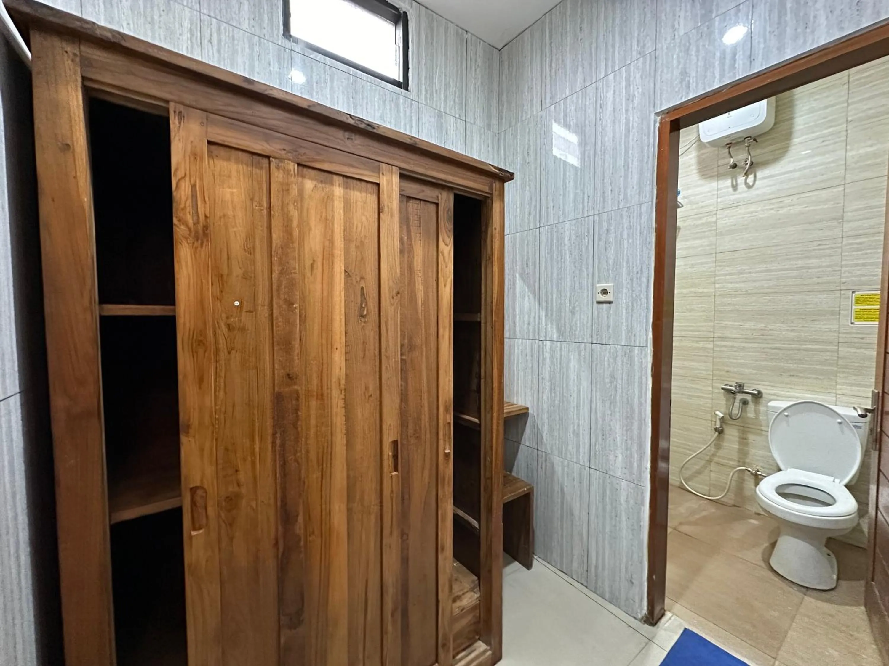 Kubu Alvian Guest House