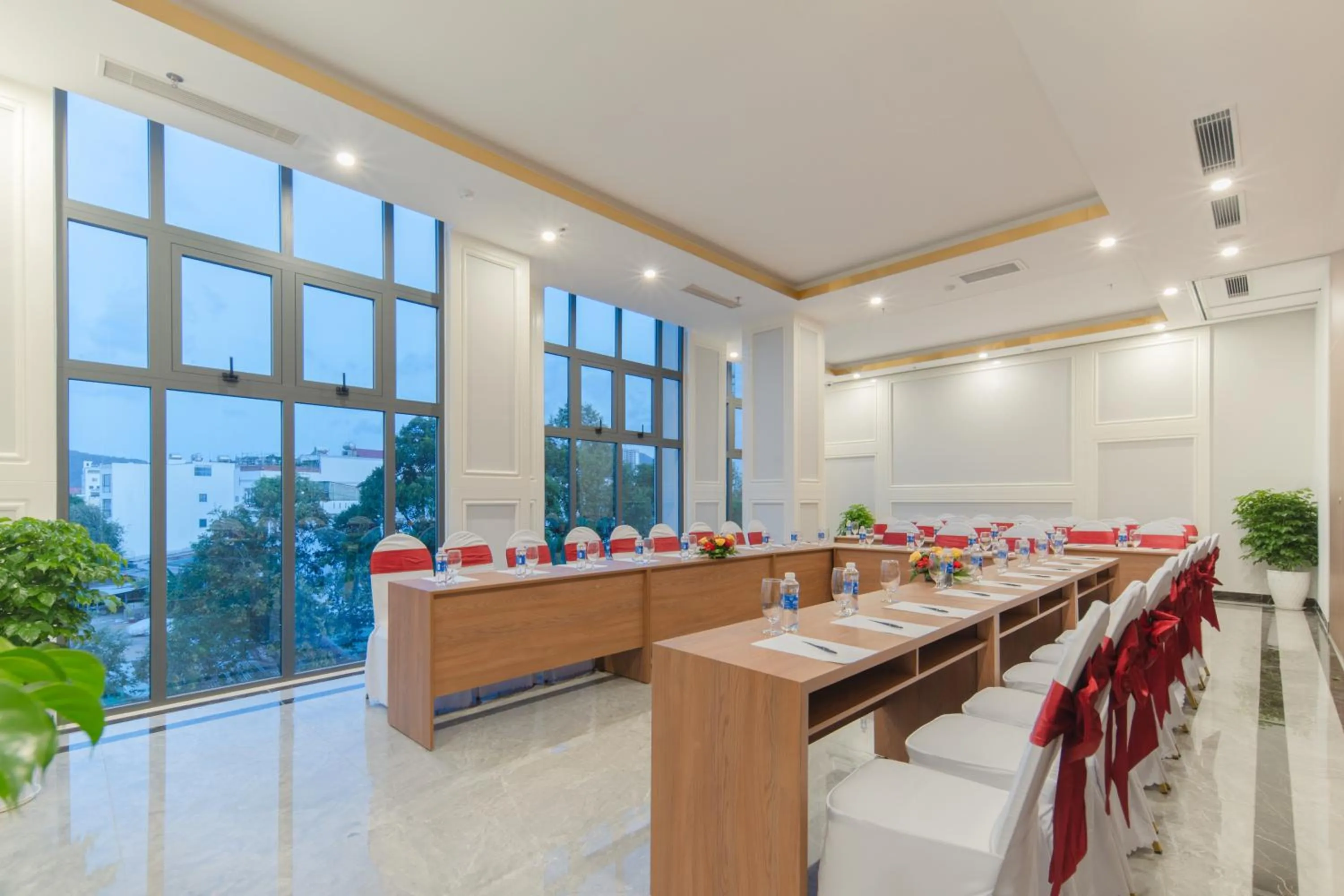 Meeting/conference room in Avari Hotel