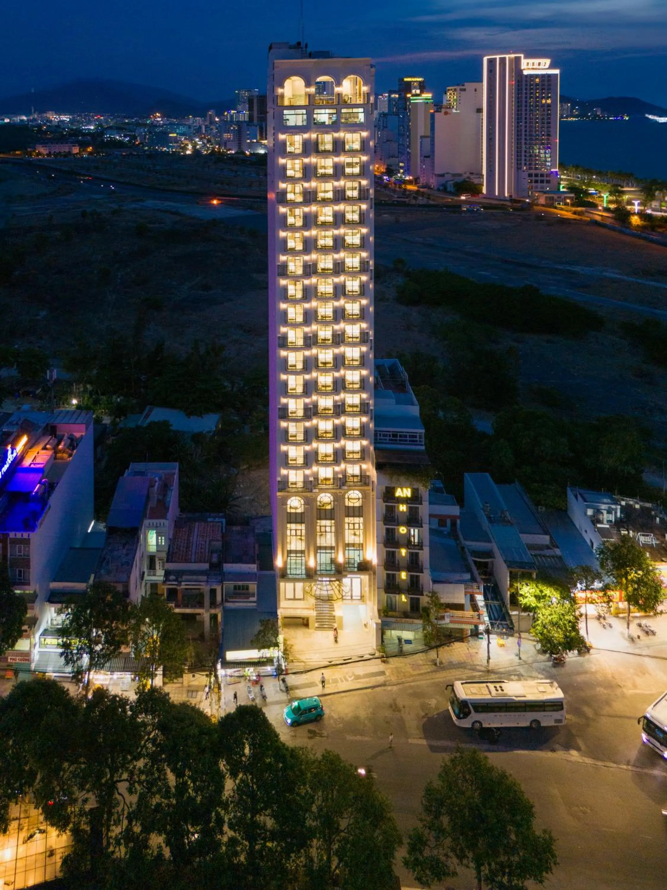 Property building in Avari Hotel