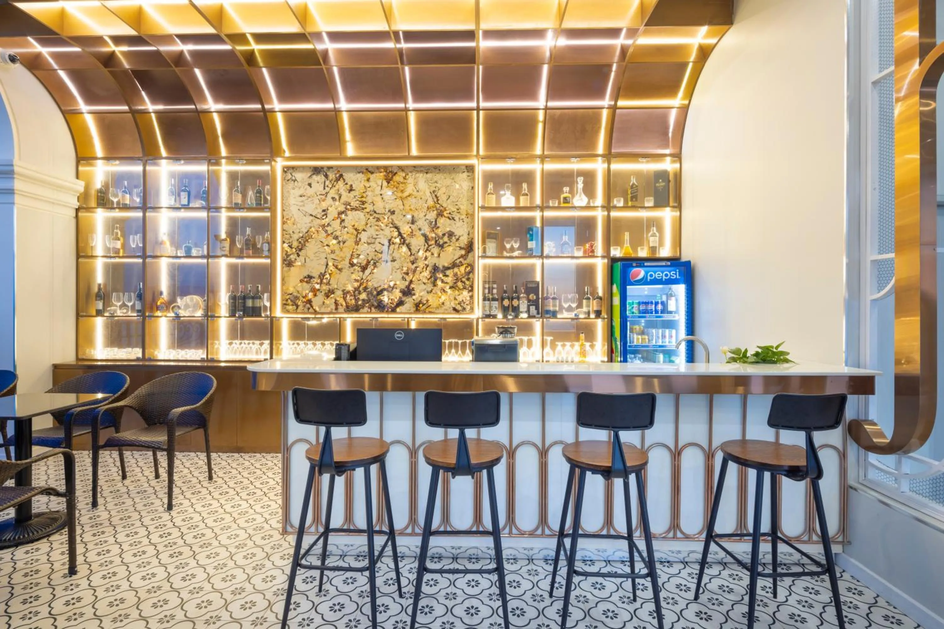 Lounge or bar in Avari Hotel