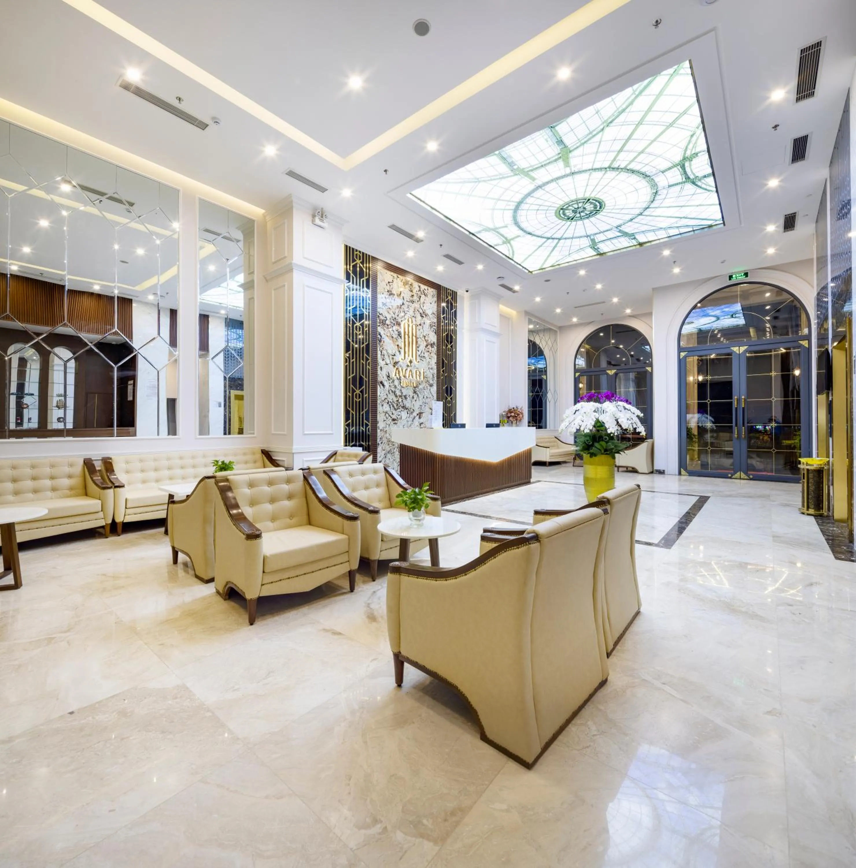 Lobby or reception in Avari Hotel
