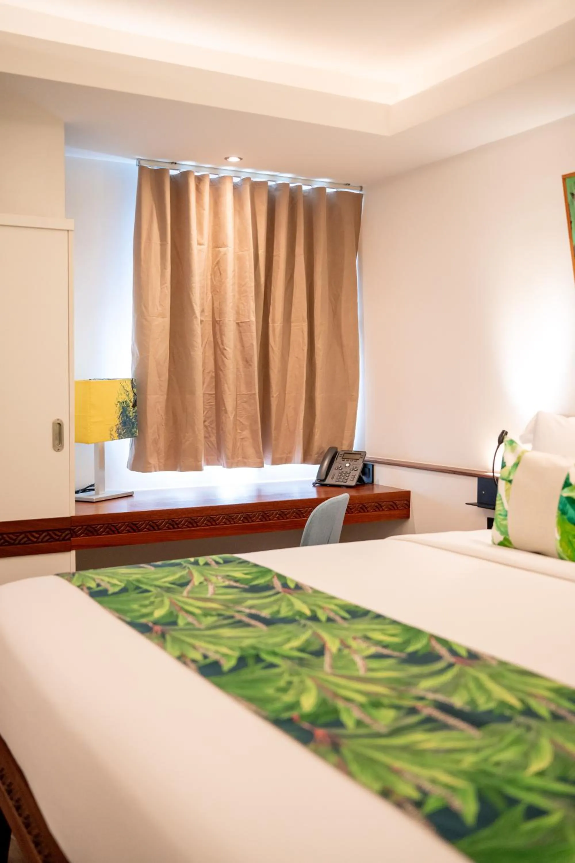 Bedroom, Bed in Maitai Express Tahiti