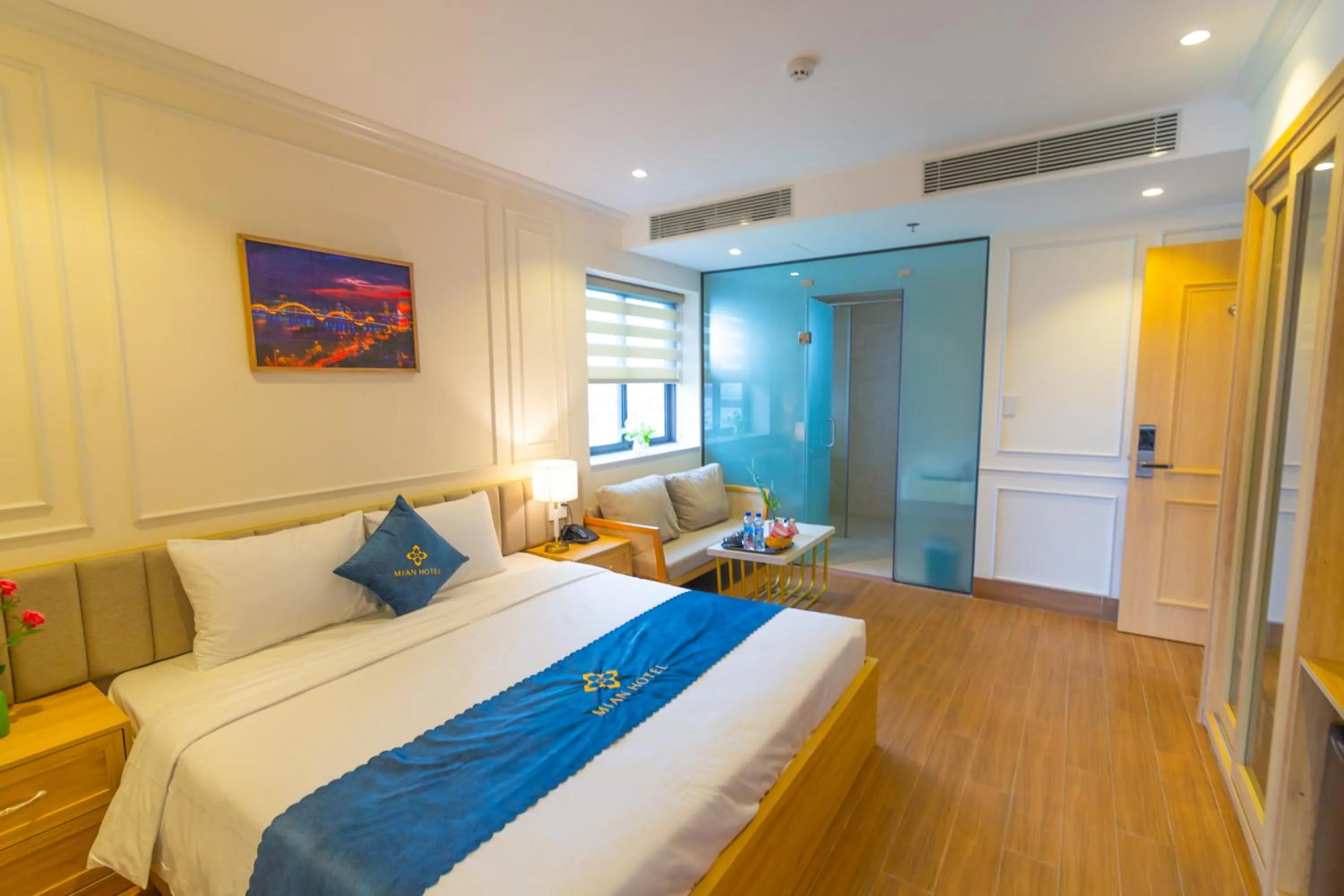 Bed in MiAn Hotel Danang - Infinity Pool