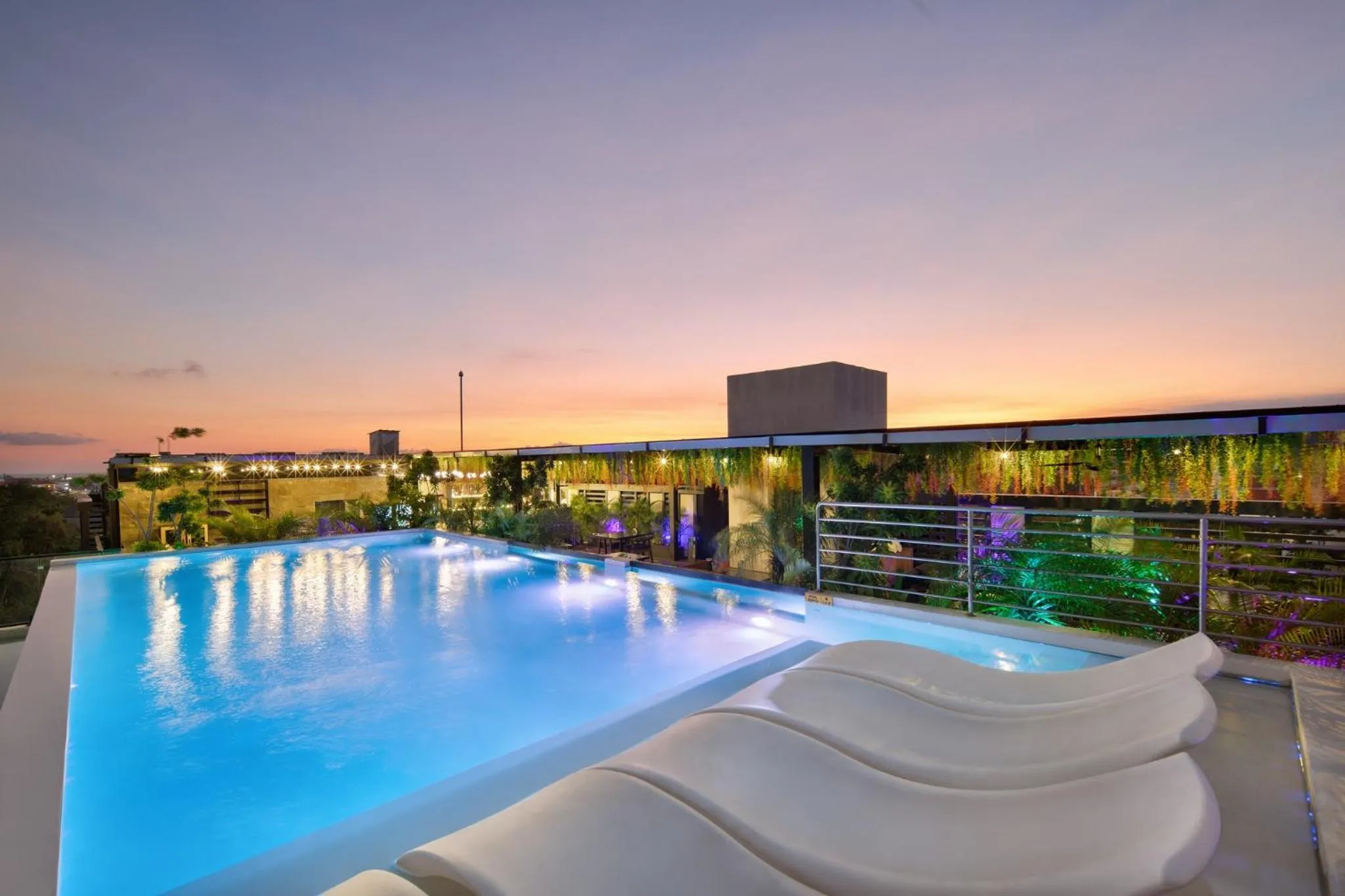 Swimming pool in Alex Villas Complex N4