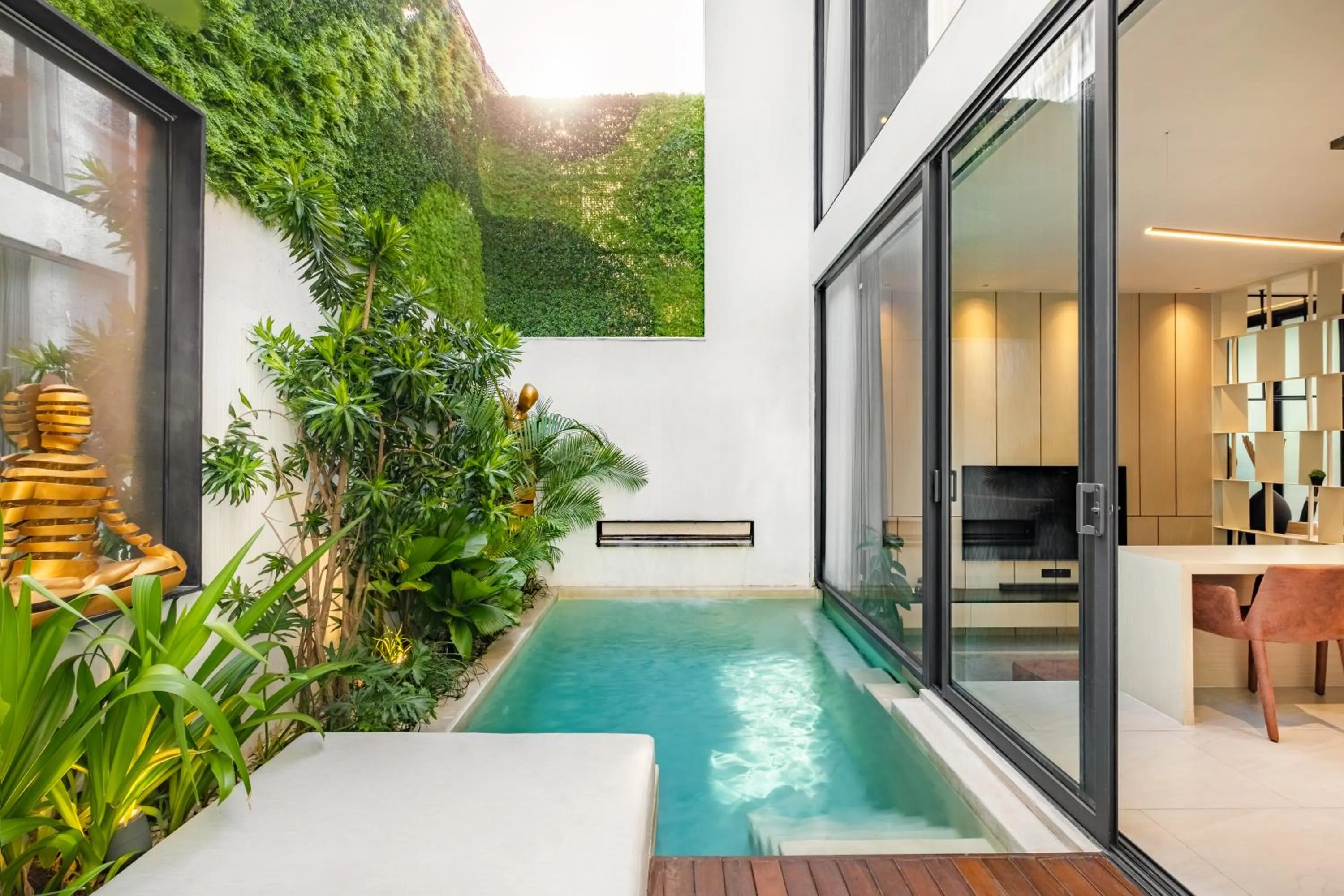 Swimming pool in Alex Villas Complex N4