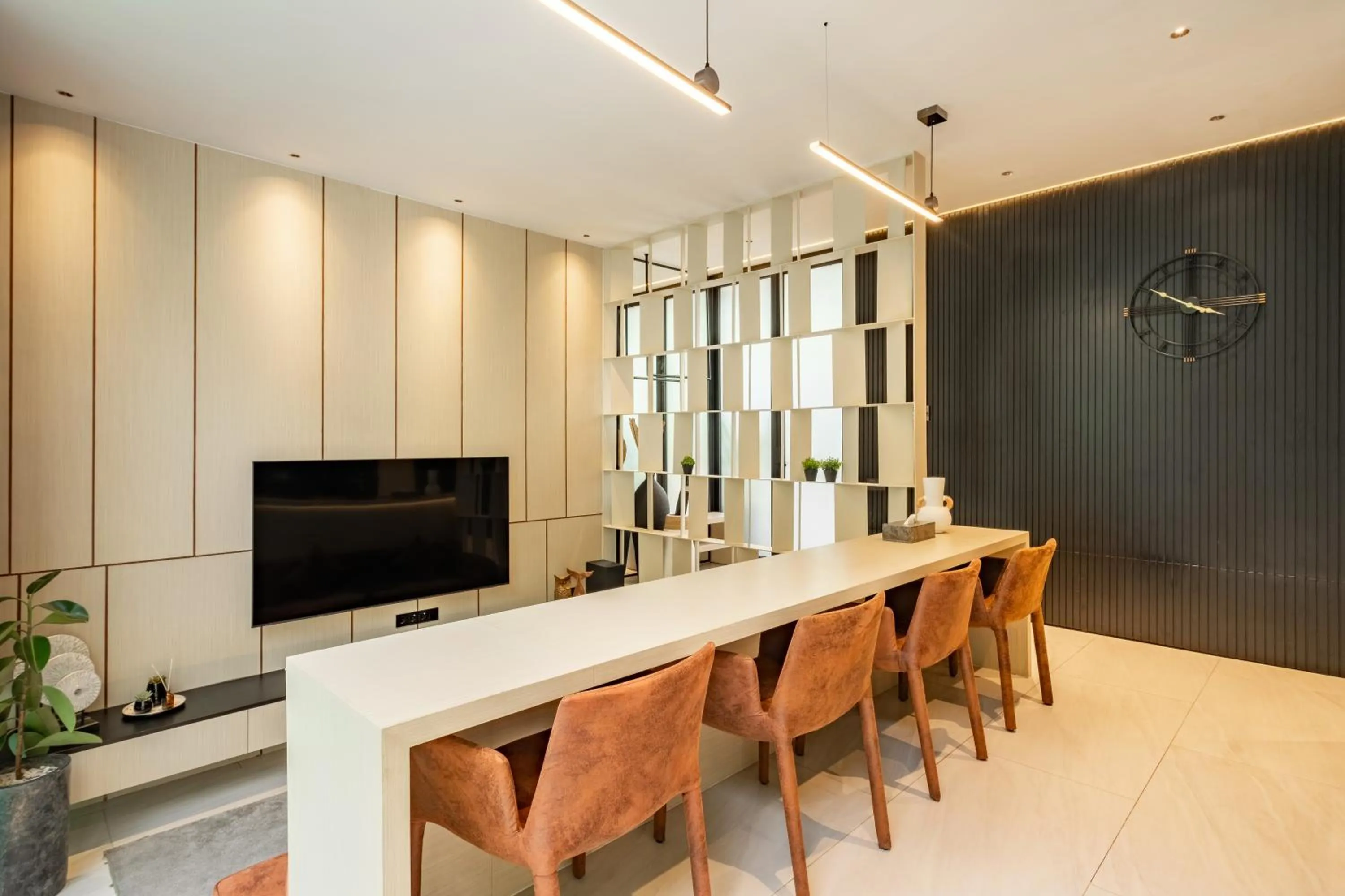 Dining area in Alex Villas Complex N4