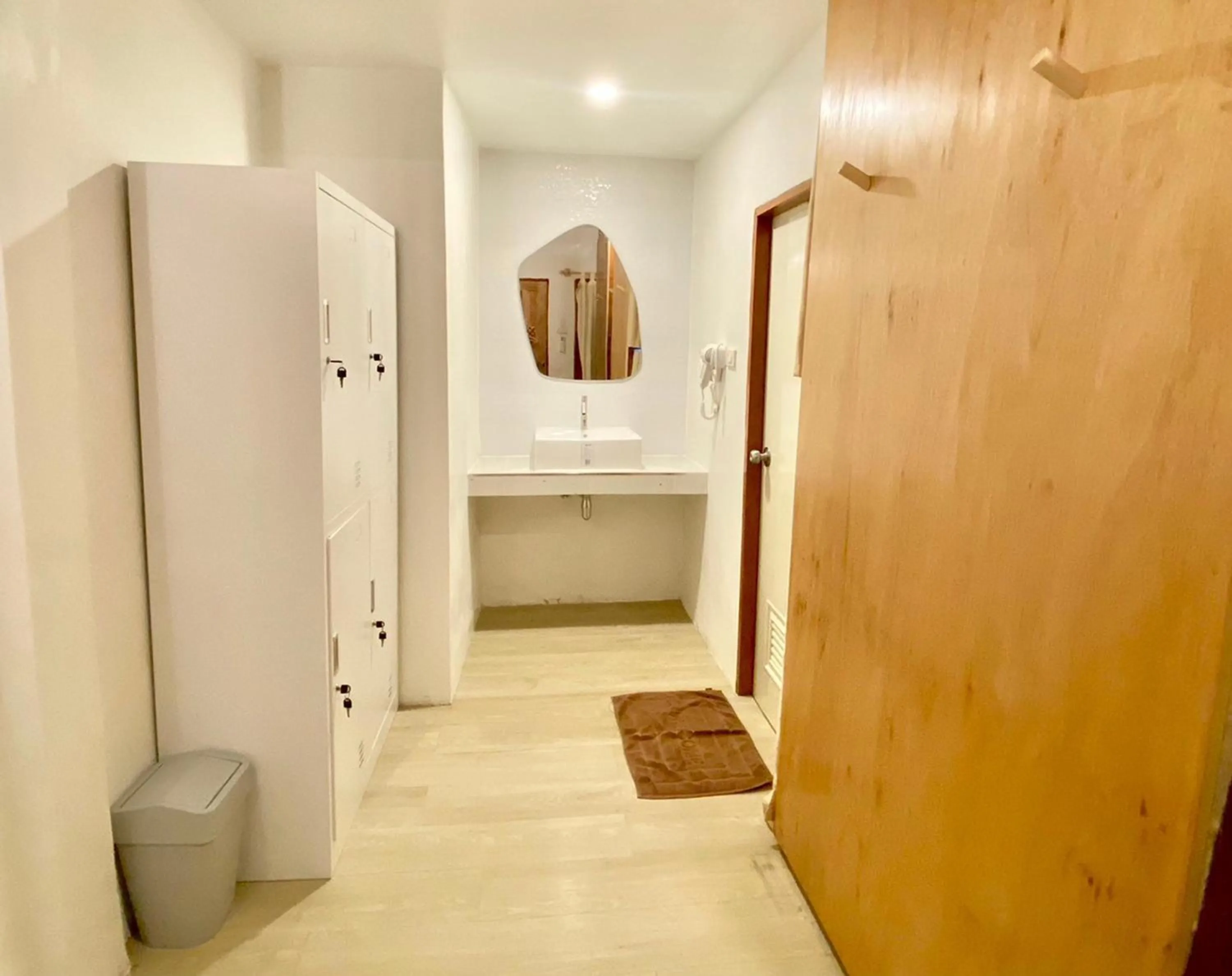 Photo of the whole room in Ubox samui hostel & Bungalow - Chaweng beach