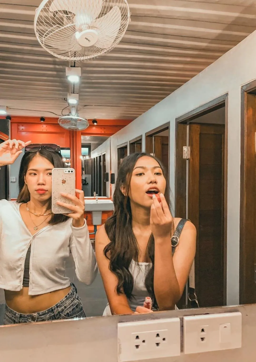 Bathroom in Ubox samui hostel & Bungalow - Chaweng beach