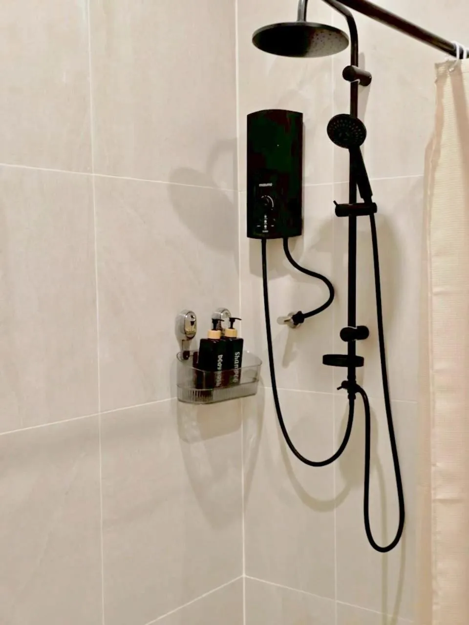 Shower in Ubox samui hostel & Bungalow - Chaweng beach
