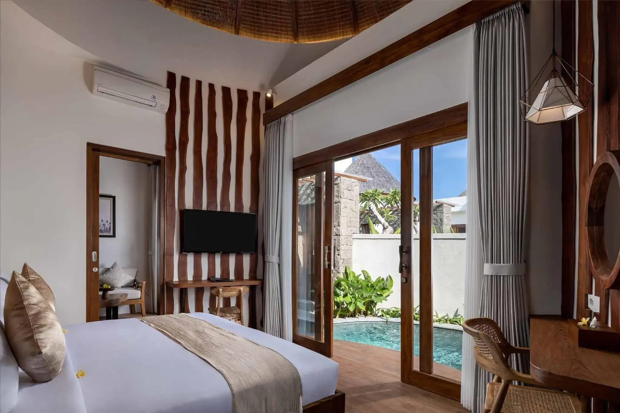 Photo of the whole room, Bed in The Prime Canggu Bali by Kanaya Hospitality Photo of the whole room, Bed in The Prime Canggu Bali by Kanaya Hospitality