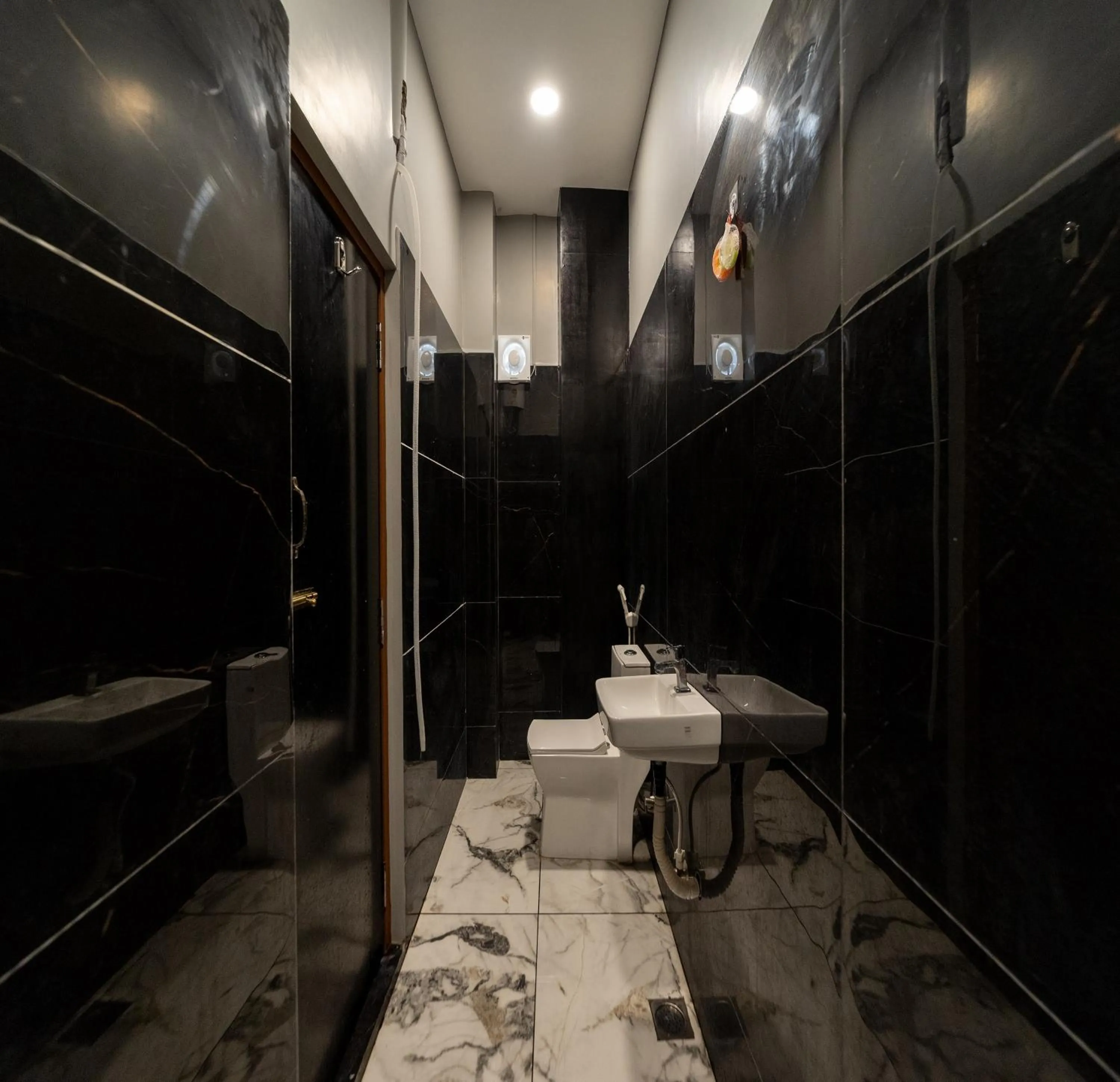 Bathroom in Hotel Bees