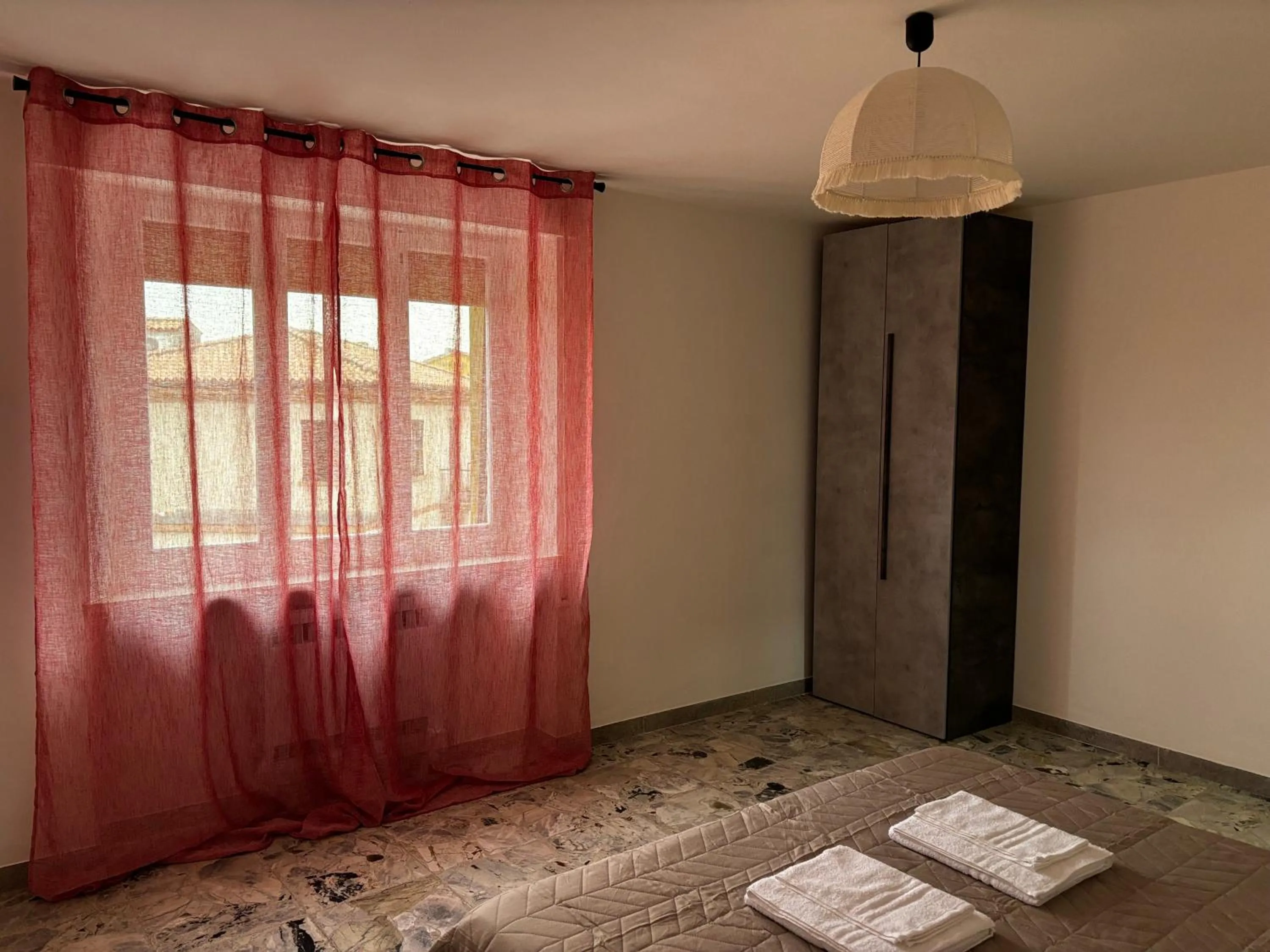 Photo of the whole room in Casa Felice